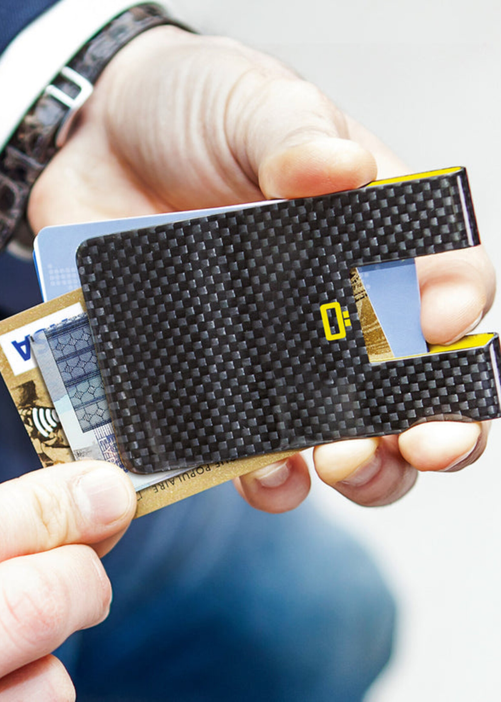 Ögon Design Ultra Compact 3C Carbon Card Clip