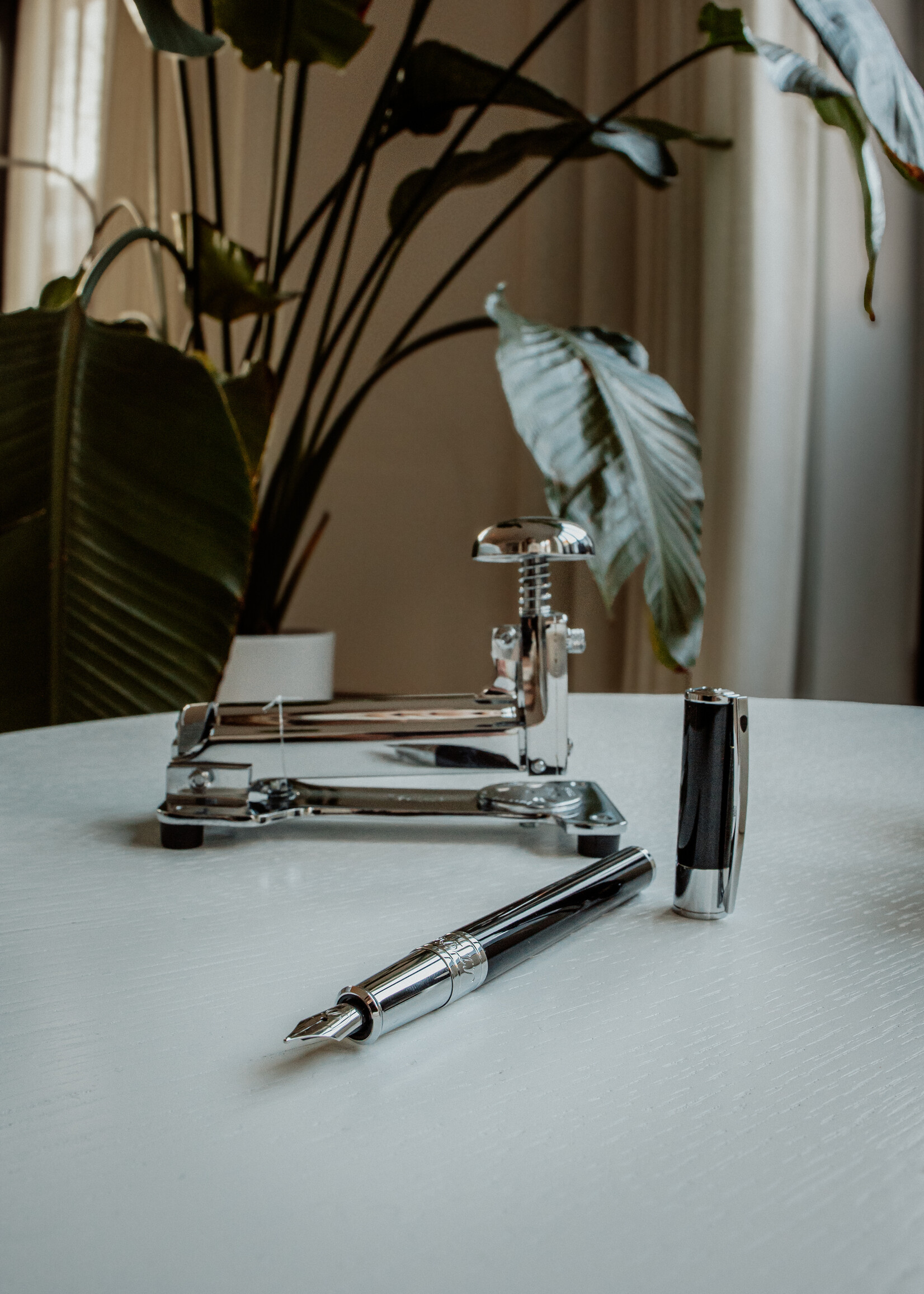 S.T. Dupont D-Initial Zwart & Chrome Vulpen