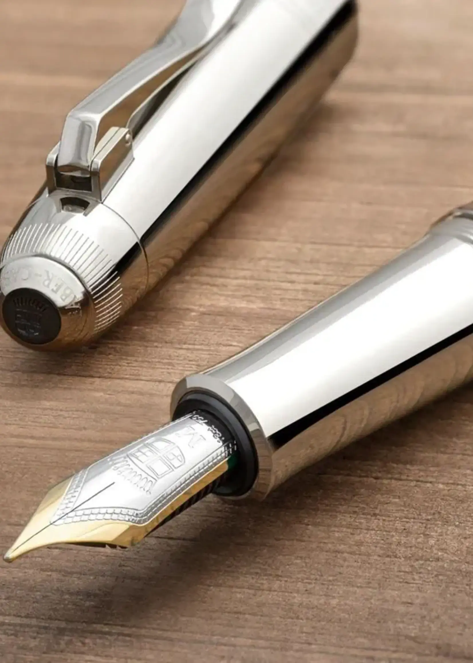 Graf von Faber-Castell Magnum Caucasian Walnut Wood Vulpen M (Medium)