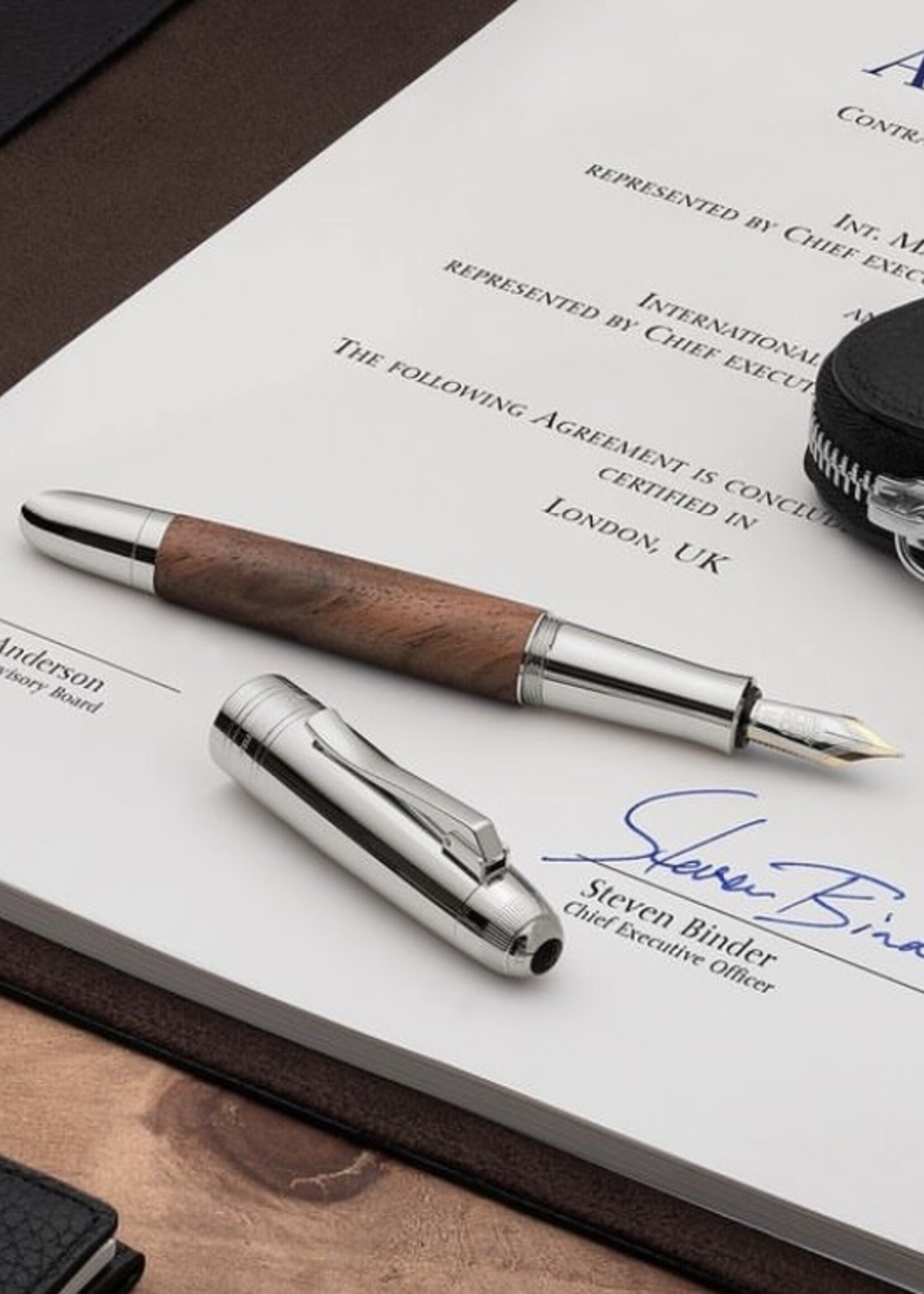 Graf von Faber-Castell Magnum Caucasian Walnut Vulpen M - (Medium)