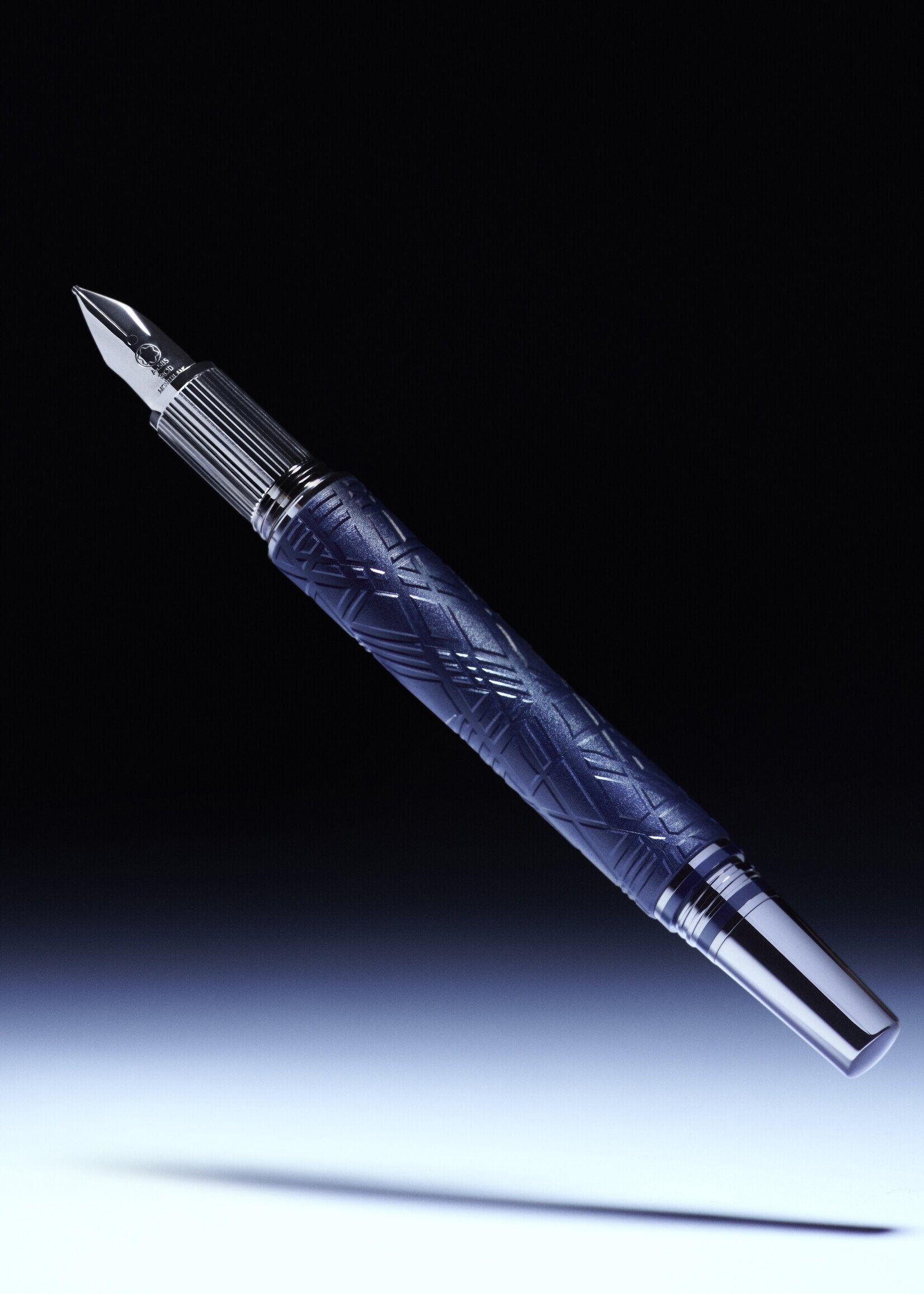 Montblanc Starwalker Special Editon 2023 SpaceBlue Doué - Yellow GOLD (Au585/14 K 0,563g) Vulpen 0.62 mm M - Medium