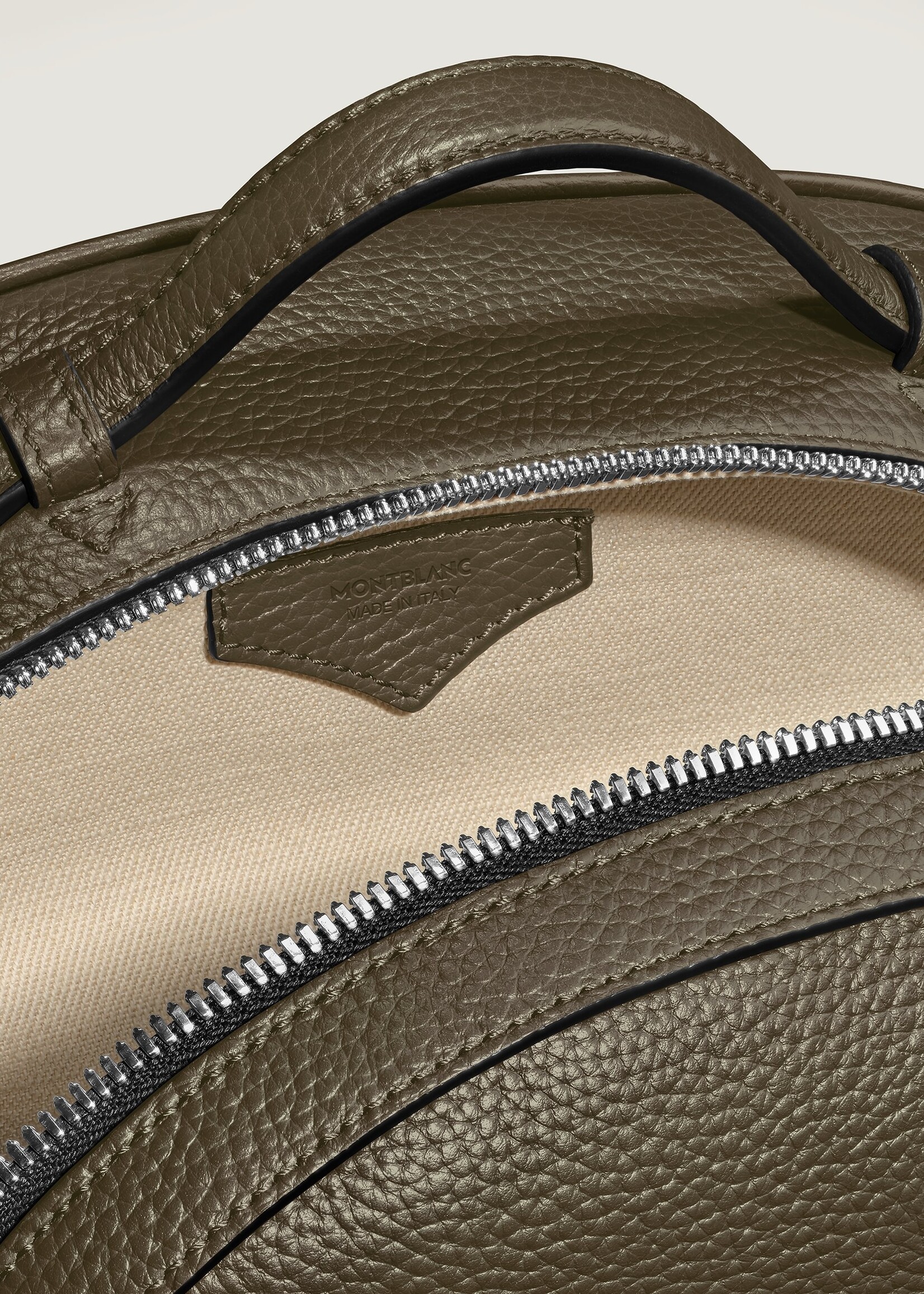 Montblanc Rugzak Soft Grain Medium 14" 3 compartimenten Khaki