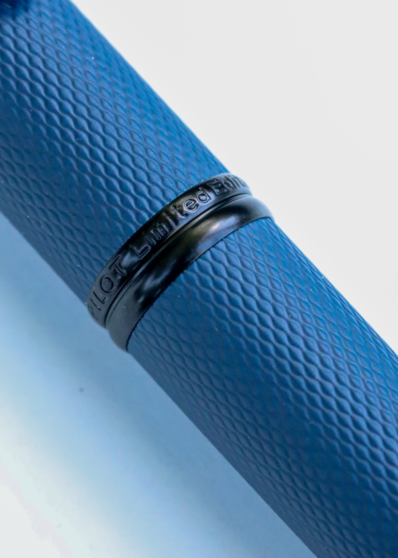 Pilot Capless Limited Edition '25 Link Midnight Guiloche Matt Blue/Black