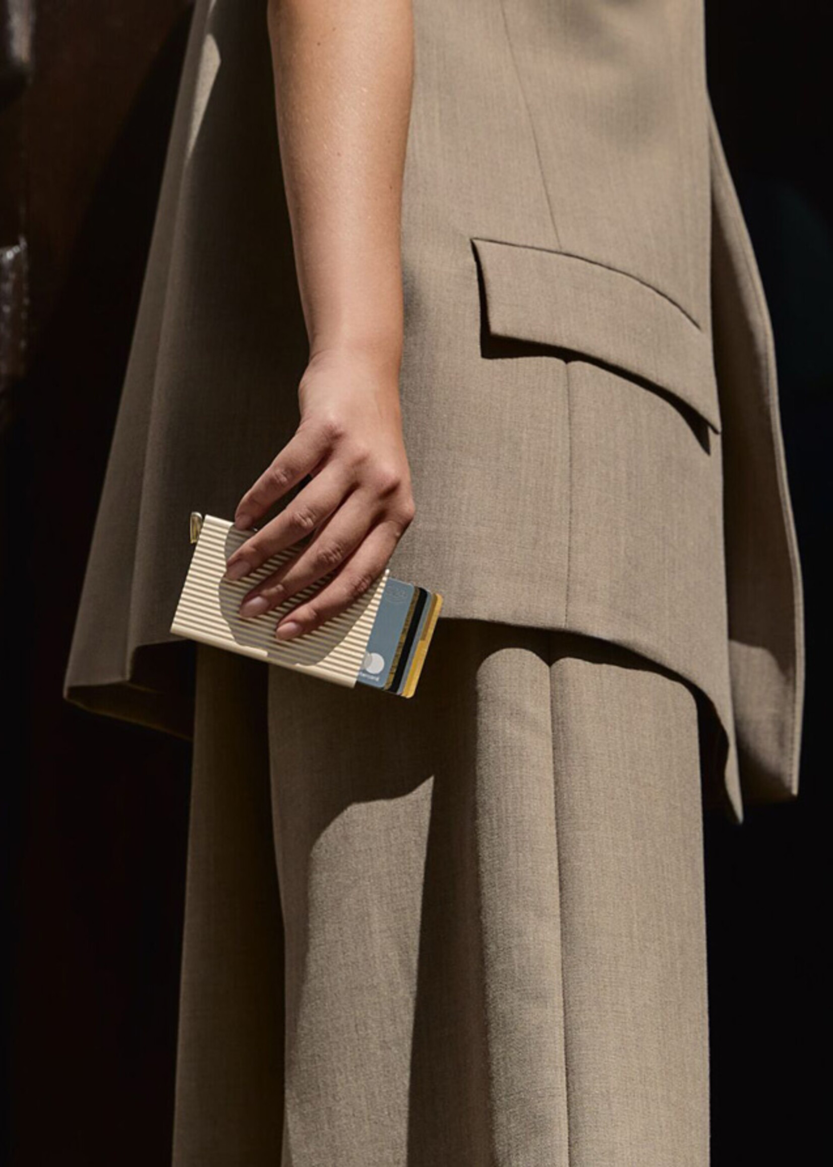 Secrid Premium RFID  Cardprotector+ Fluted Cashmere