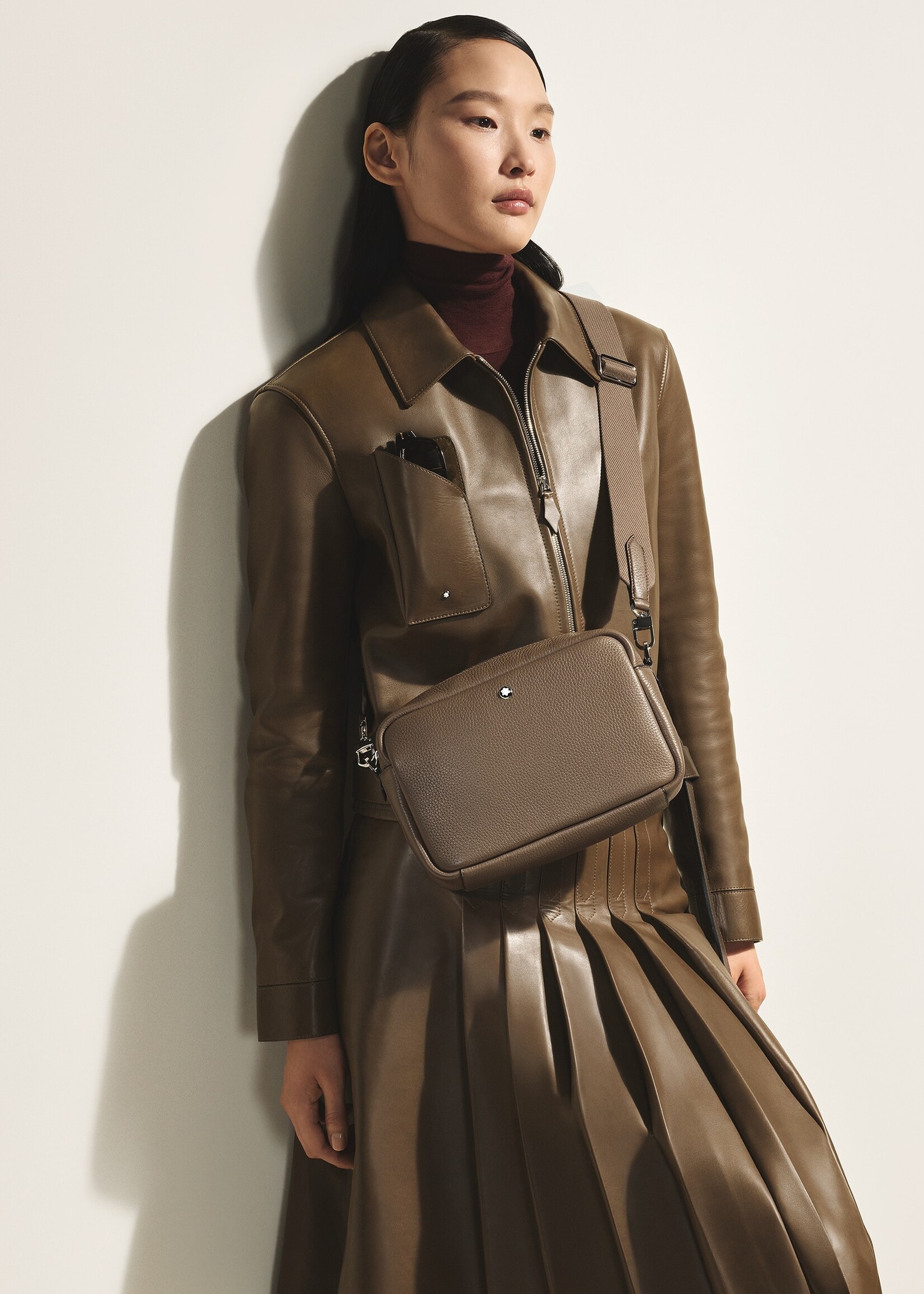 Montblanc Soft Grain Crossbody Noisette