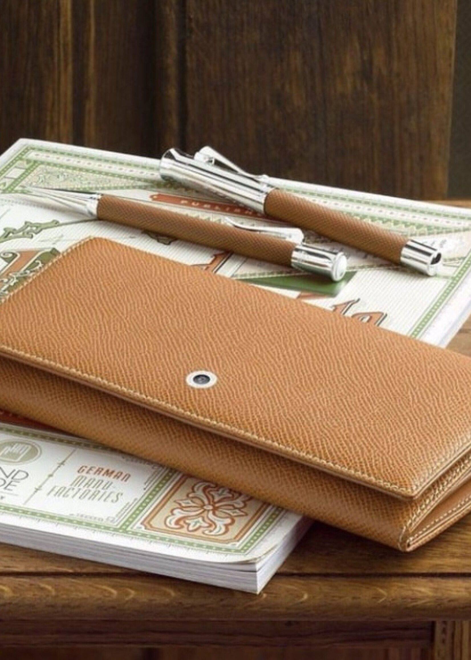 Graf von Faber-Castell Guilloche Cognac Vulpen Extra Fijn