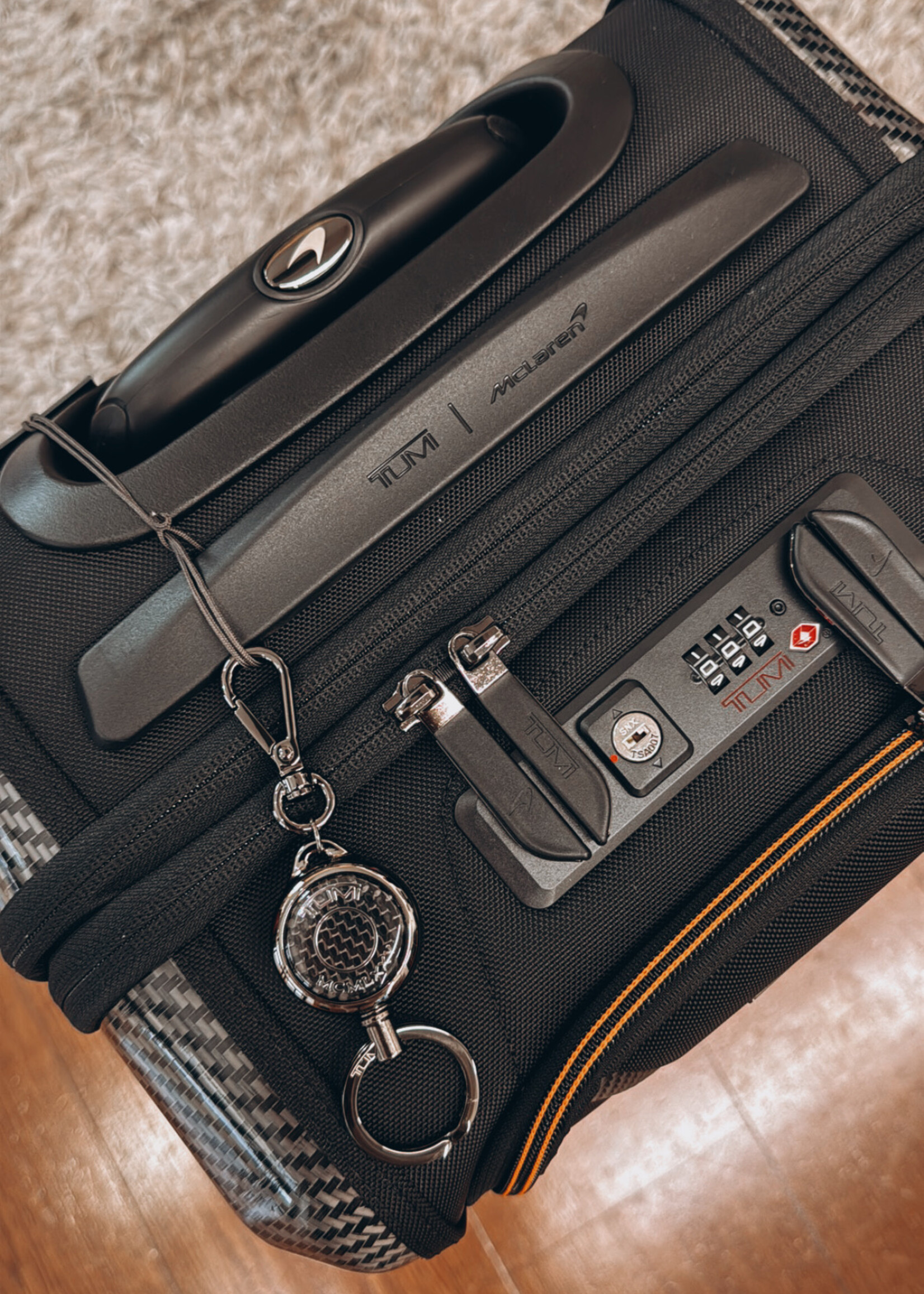 TUMI Uittrekbare Sleutelhanger Carbon