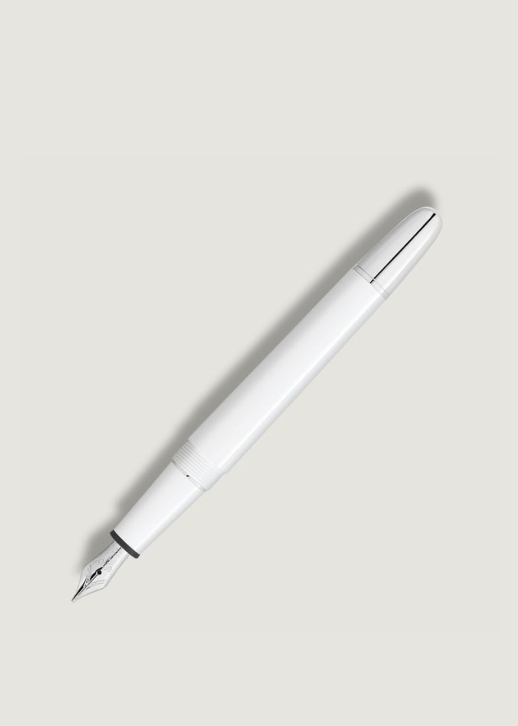 Montblanc Meisterstück 145 Classique Platinum White Vulpen Fijn