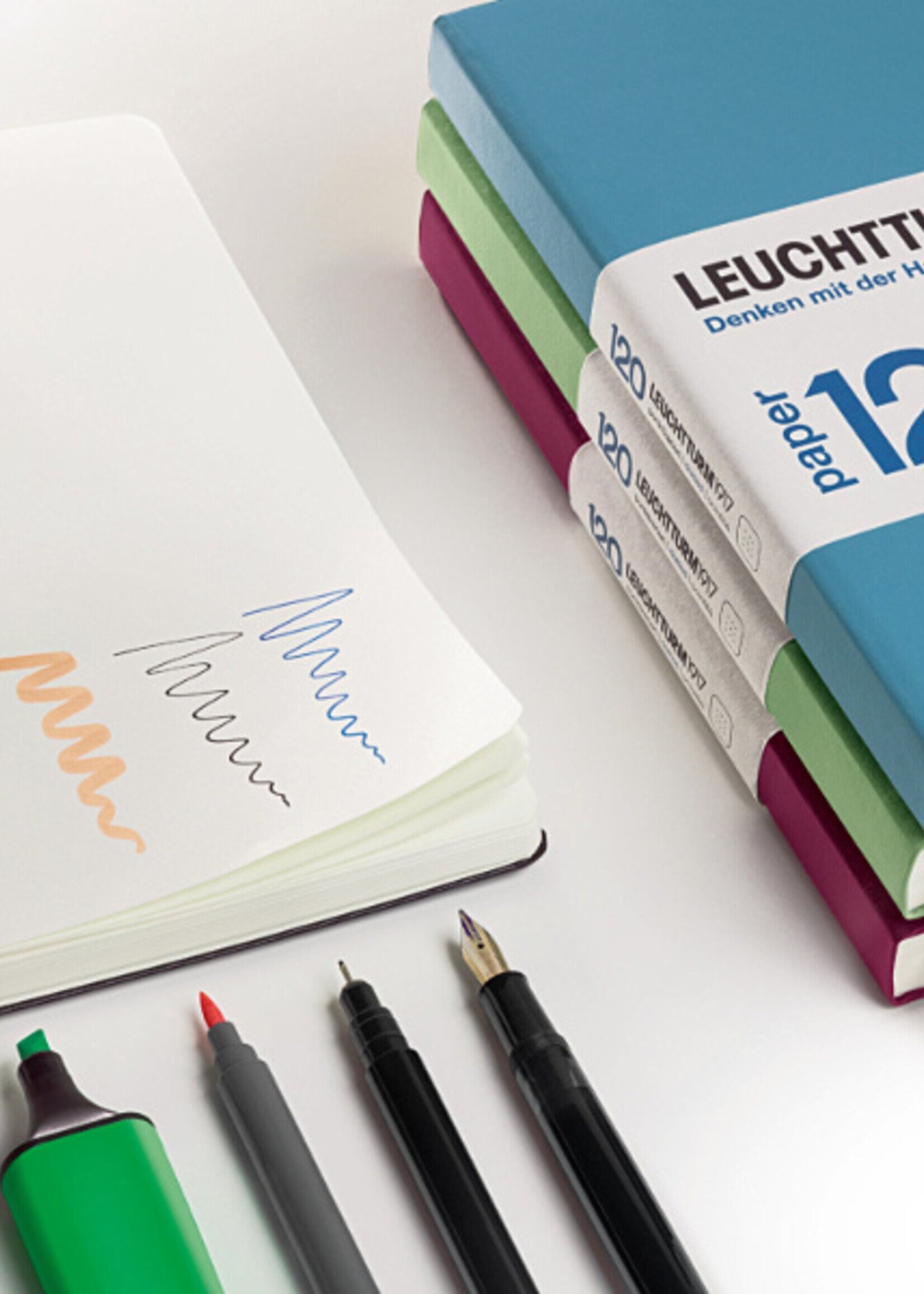Leuchtturm1917 Notitieboek Medium 120 g/m² Navy Gelijnd