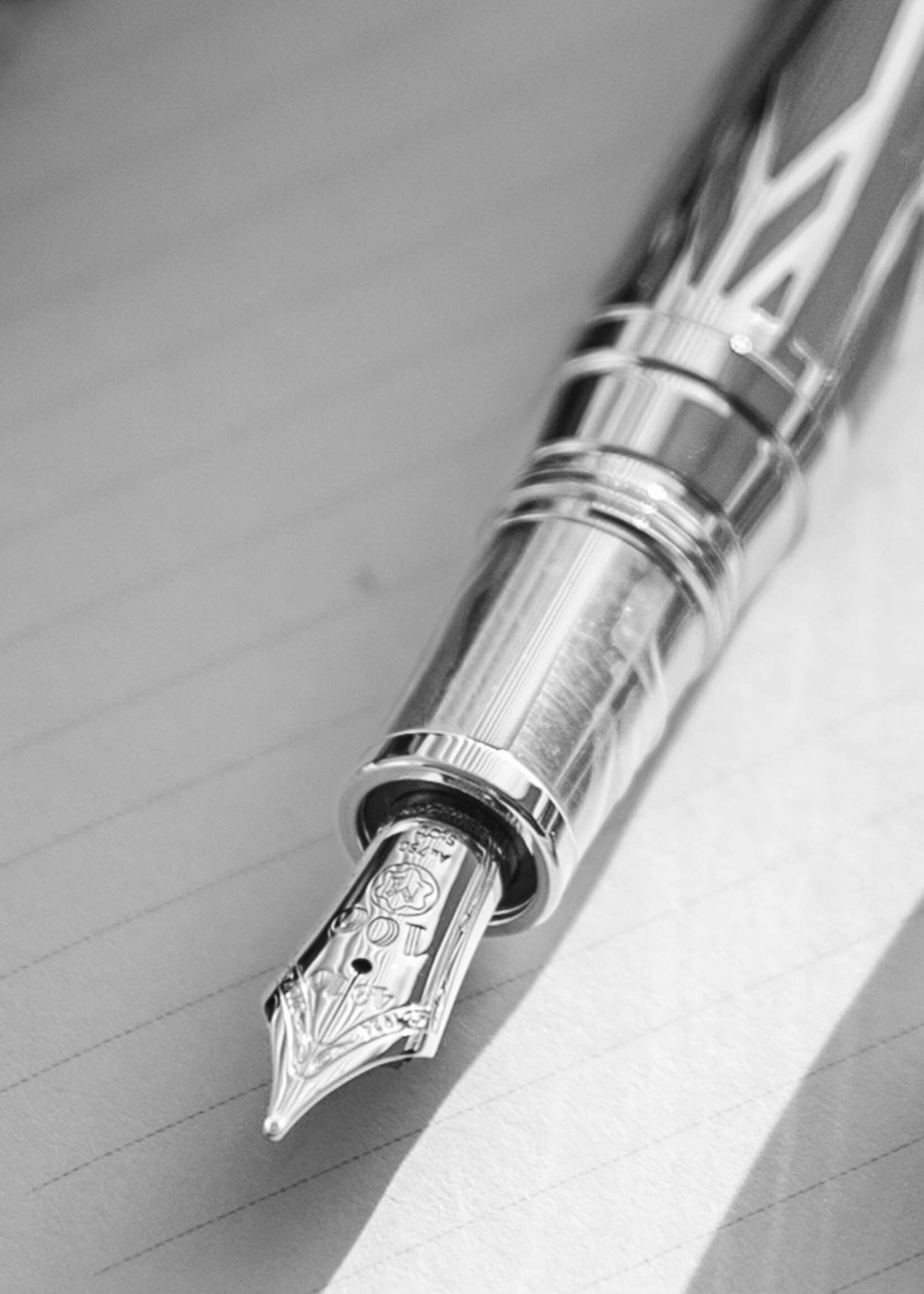Montblanc 100 years Meisterstück The Origin Collection Solitaire Coral LeGrand Vulpen 146  (Au585/14) 0.50 mm F - Fijn