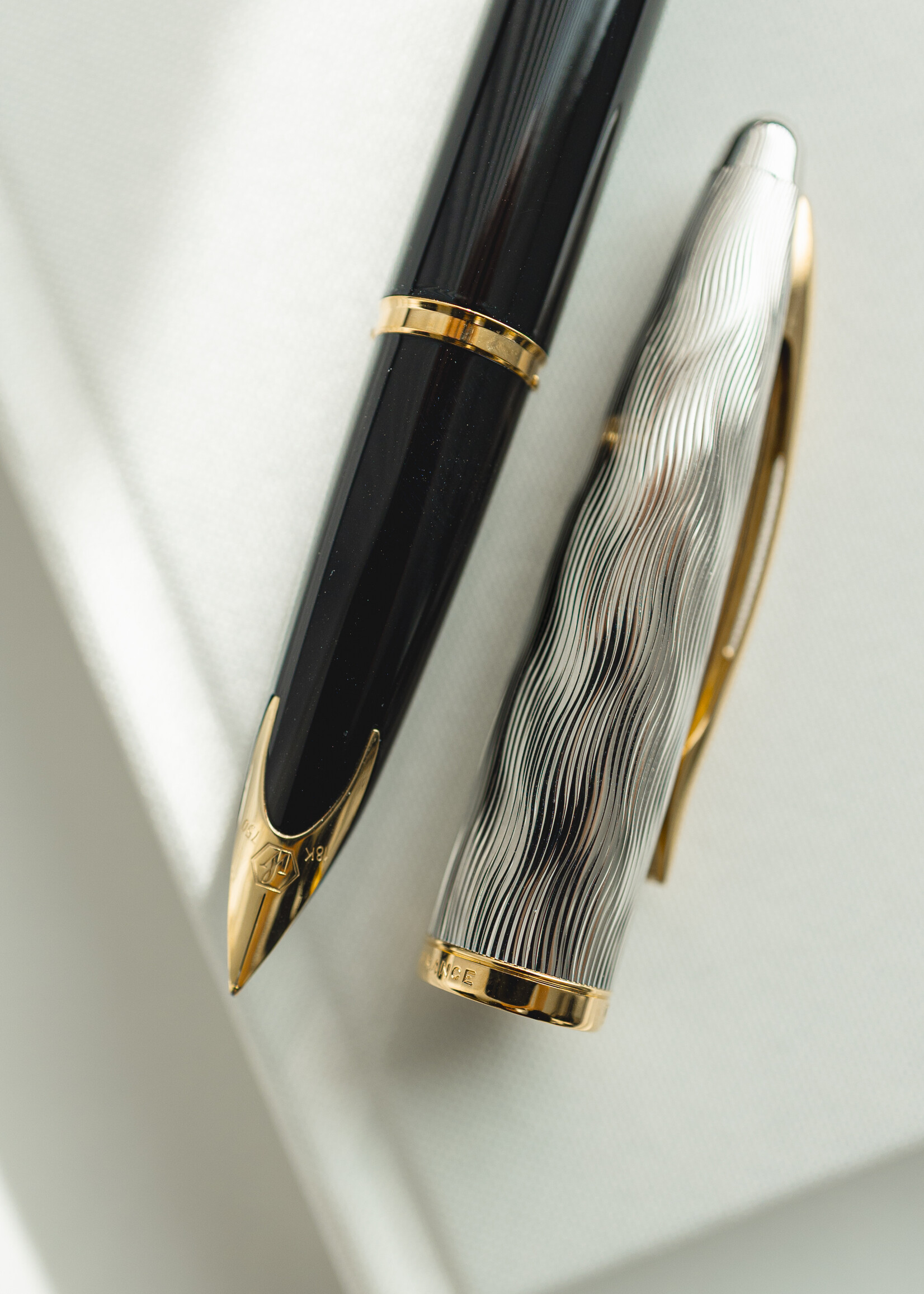 Waterman Carène Deluxe 'Reflections of Paris' Black Vulpen Fijn