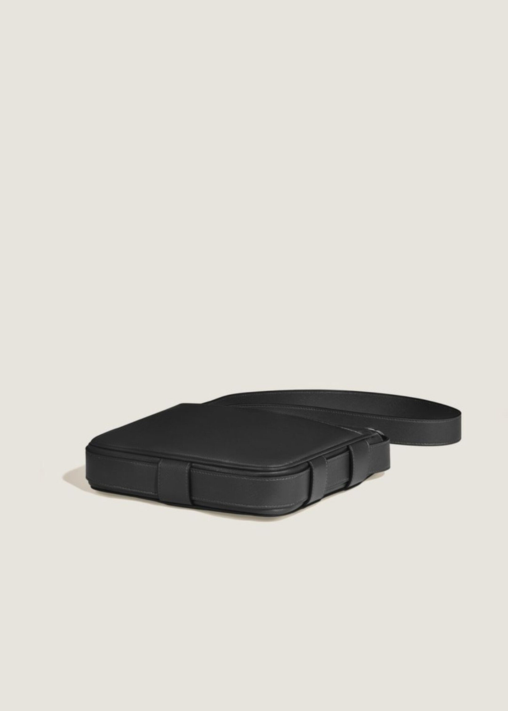 Montblanc Sartorial Messenger Black