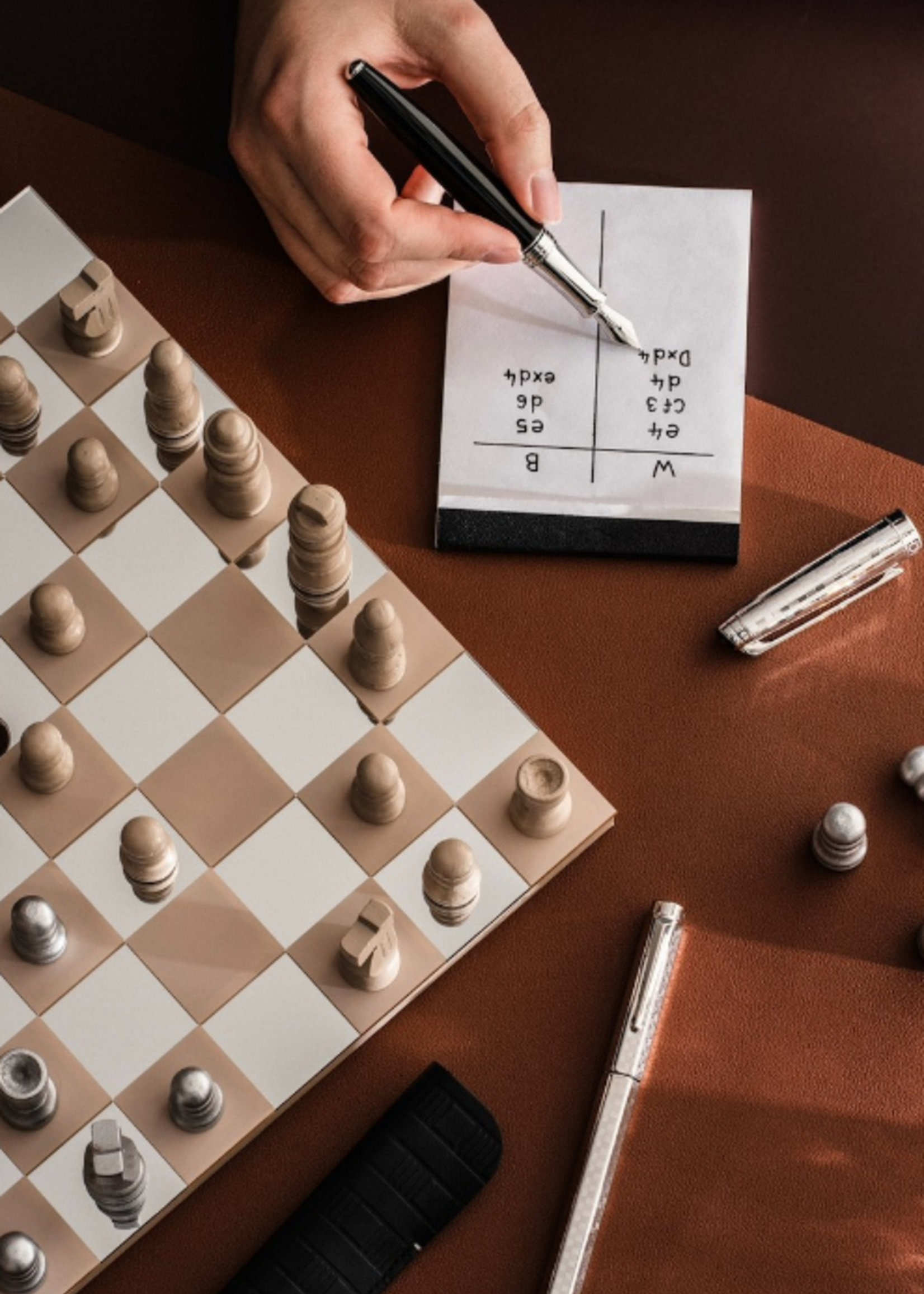 Caran d'Ache Léman Damier Special Edition Gift Box Balpen & Pen Sleeve