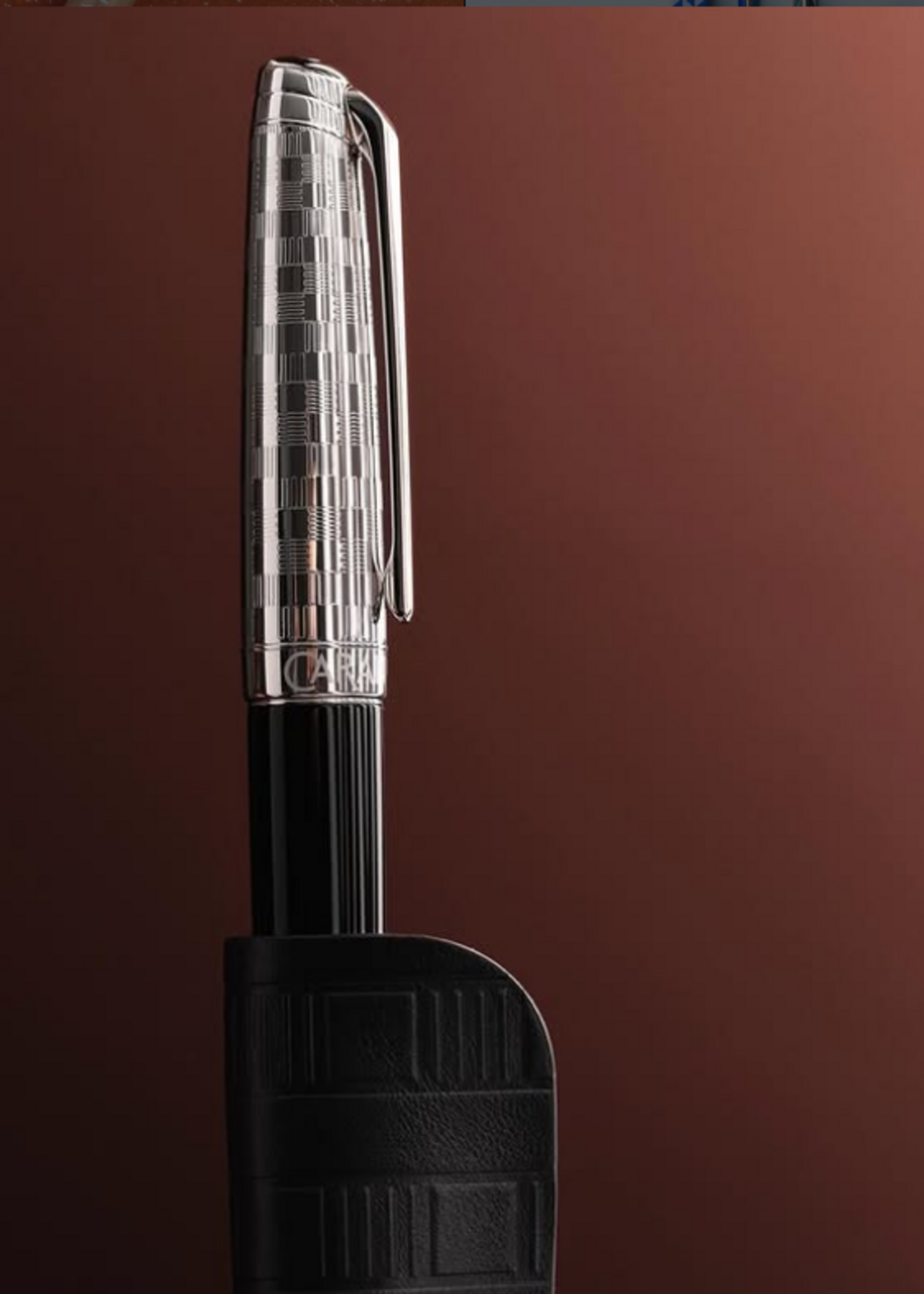 Caran d'Ache Léman Damier Special Edition Gift Box Balpen & Pen Sleeve