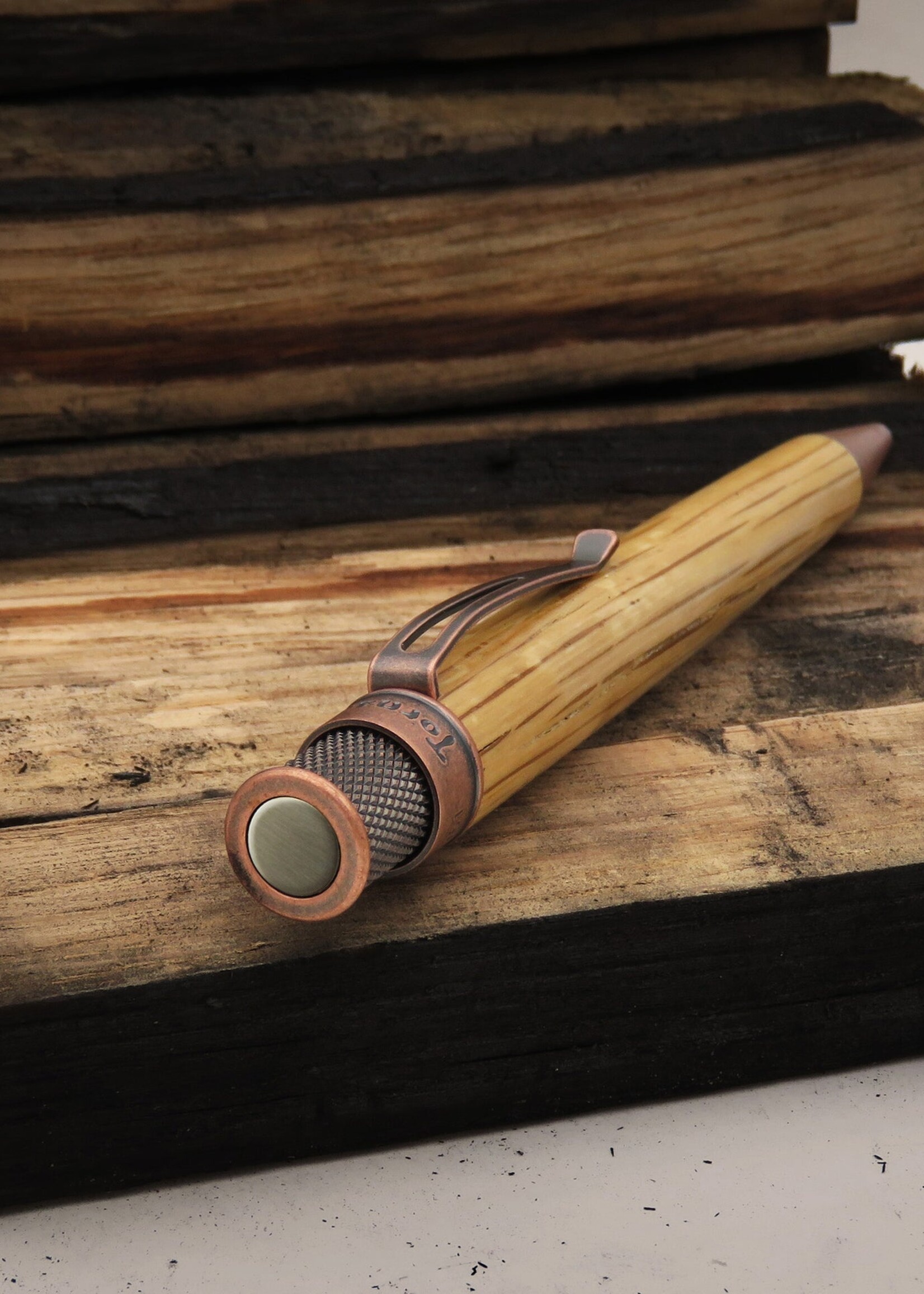 Retro 51 Tornado Bourbon