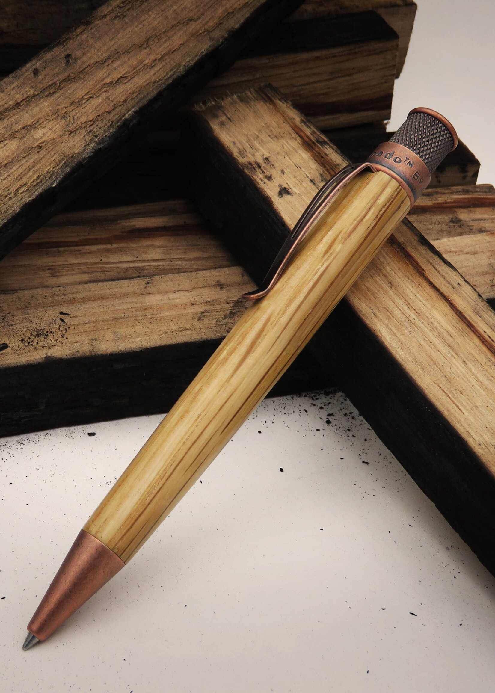 Retro 51 Tornado Bourbon