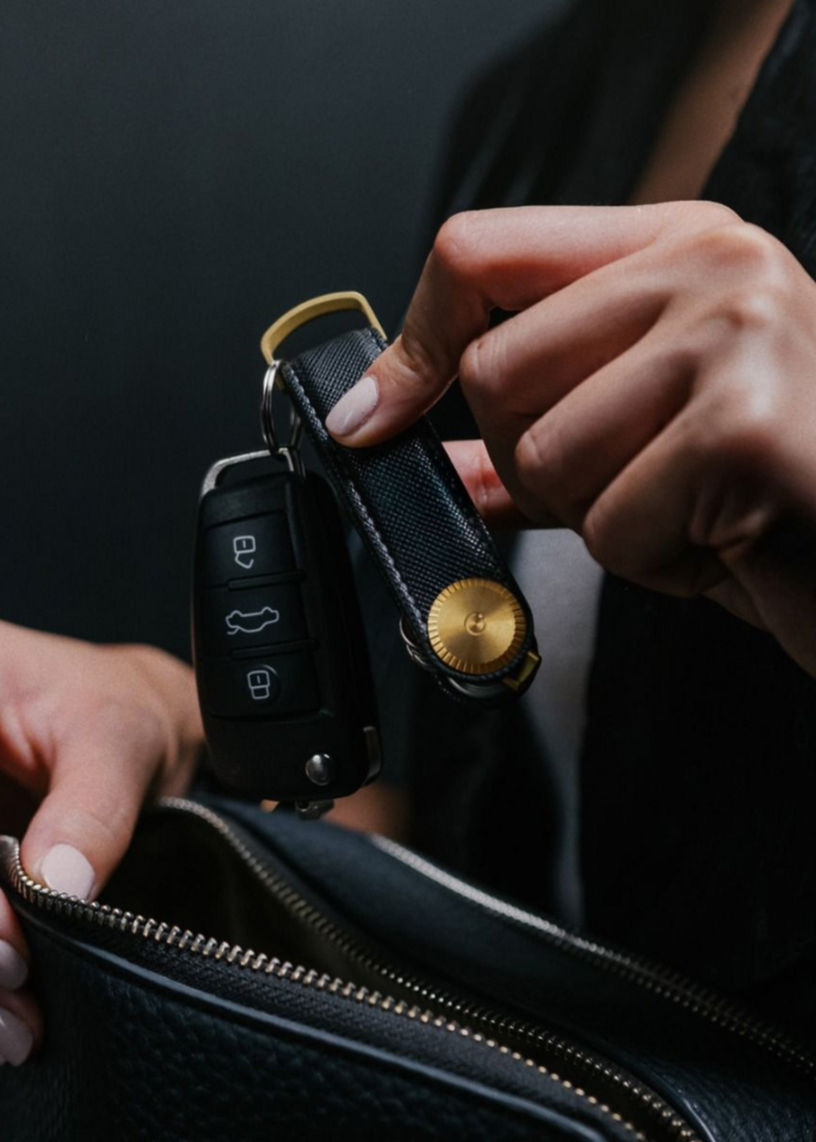 Orbitkey Organizer Pro 2.0 Saffiano Leather Black/Gold