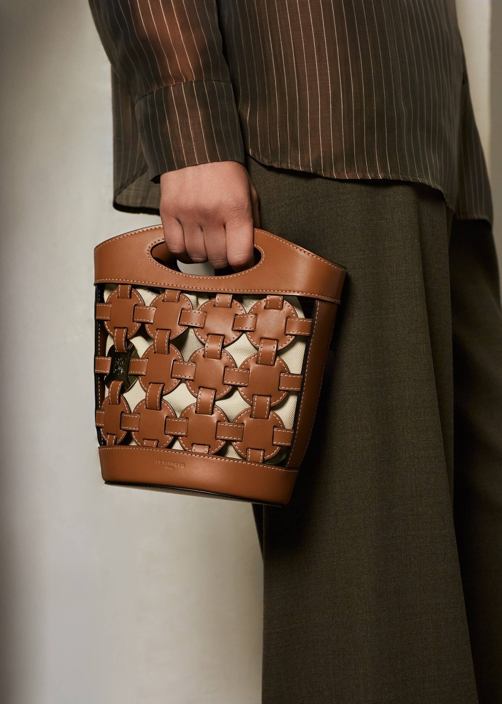 Le Tanneur Le Potier Sac Seau Cognac
