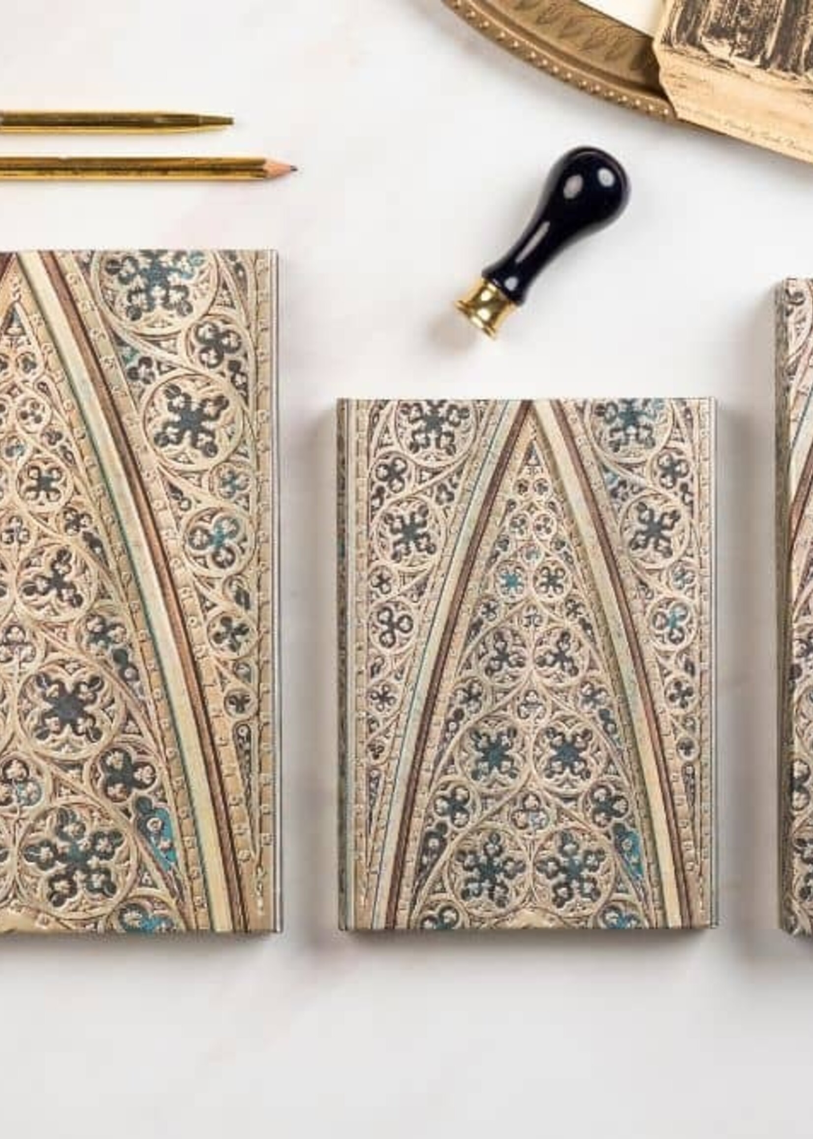 Paperblanks Agenda 2027 Midi Week/2pag. Horizontaal - Vault Of The Milan Cathedral