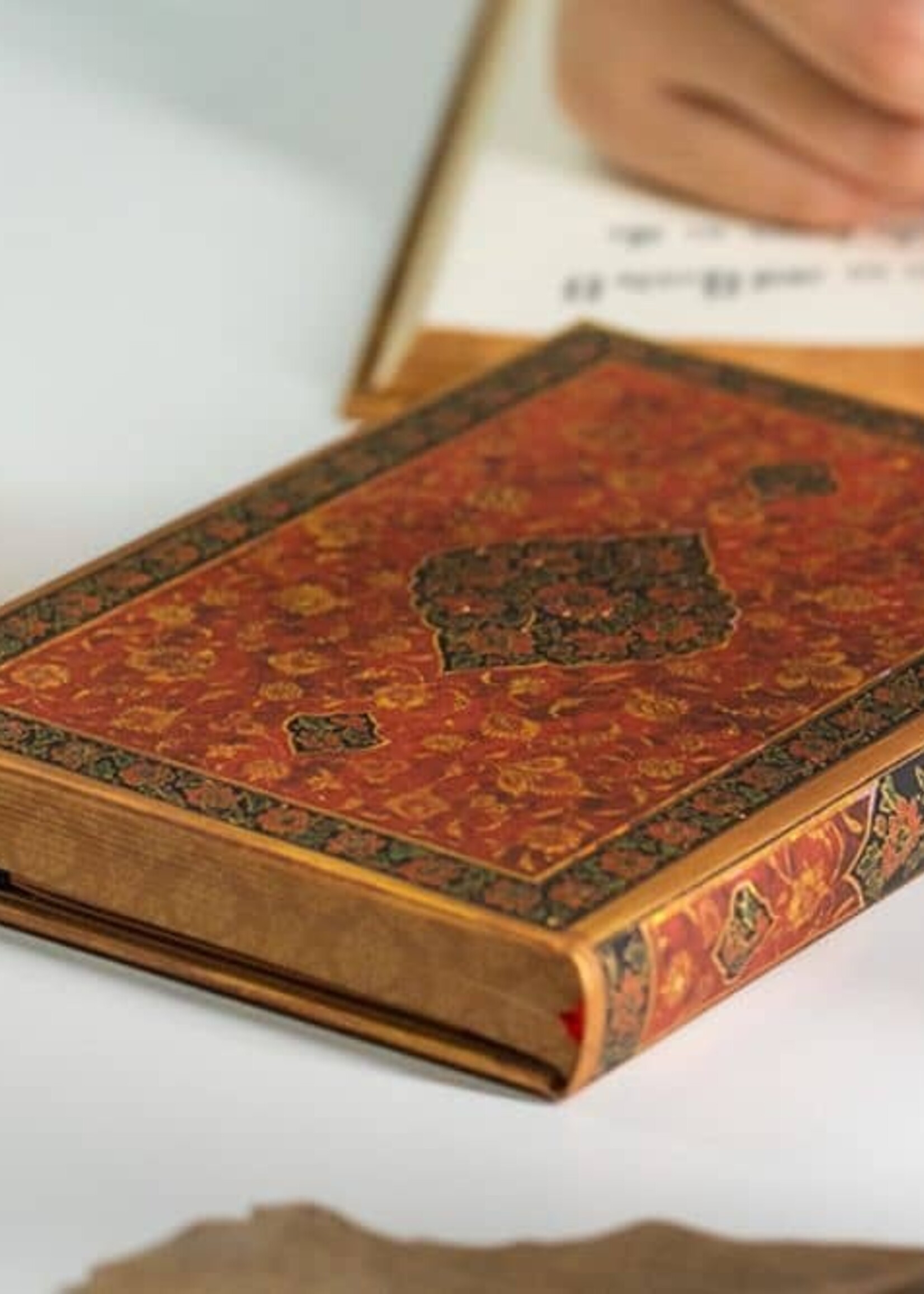 Paperblanks Agenda 2027 Ultra Week/2pag. Verticaal - Layla