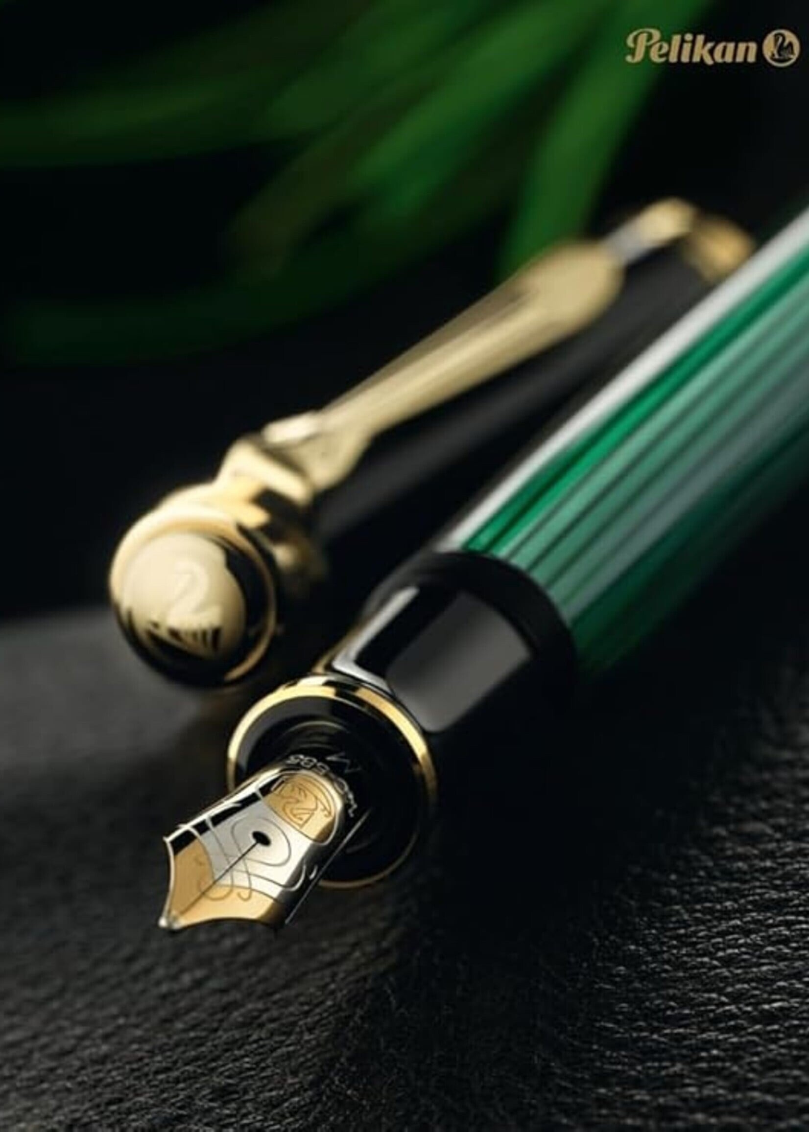 Pelikan Souverän M600 Zwart-Groen Vulpen 18K/750 F -Fijn