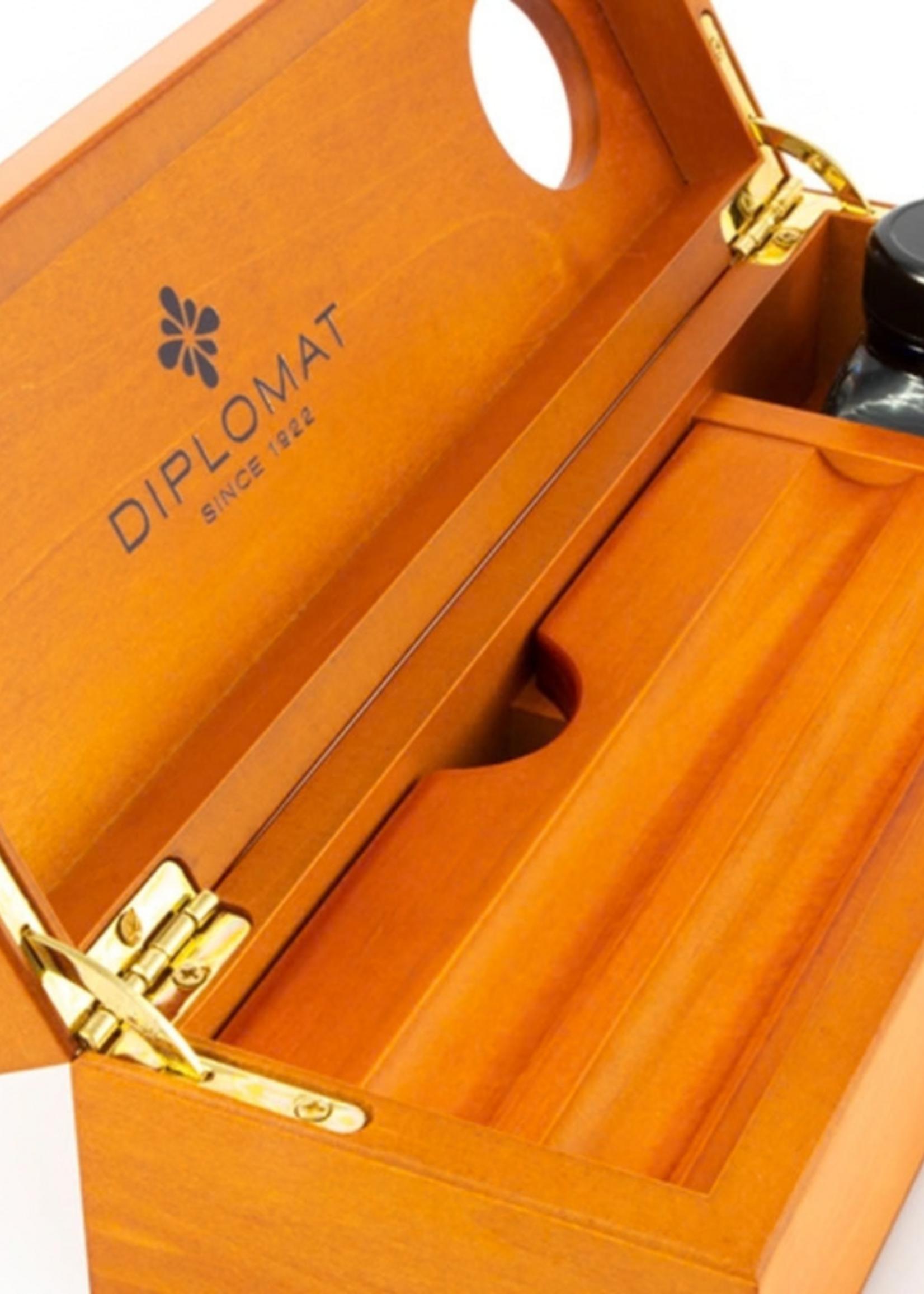 Diplomat Wooden Desk Equipment Cherrywood