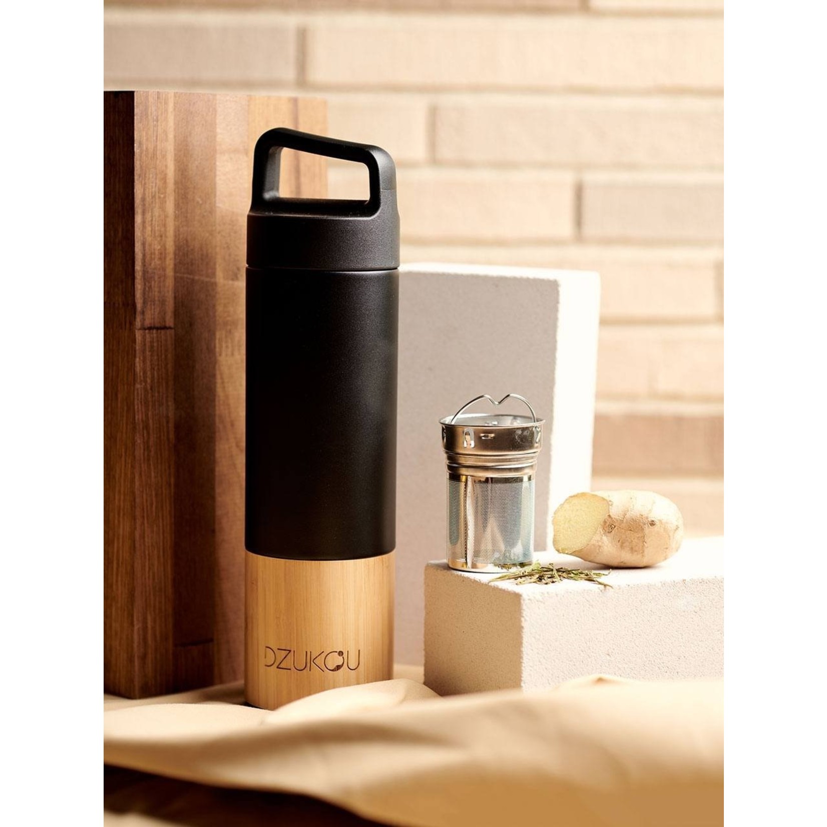 Dzukou Saint Elias - Bamboo and Stainless Steel Thermos Bottle