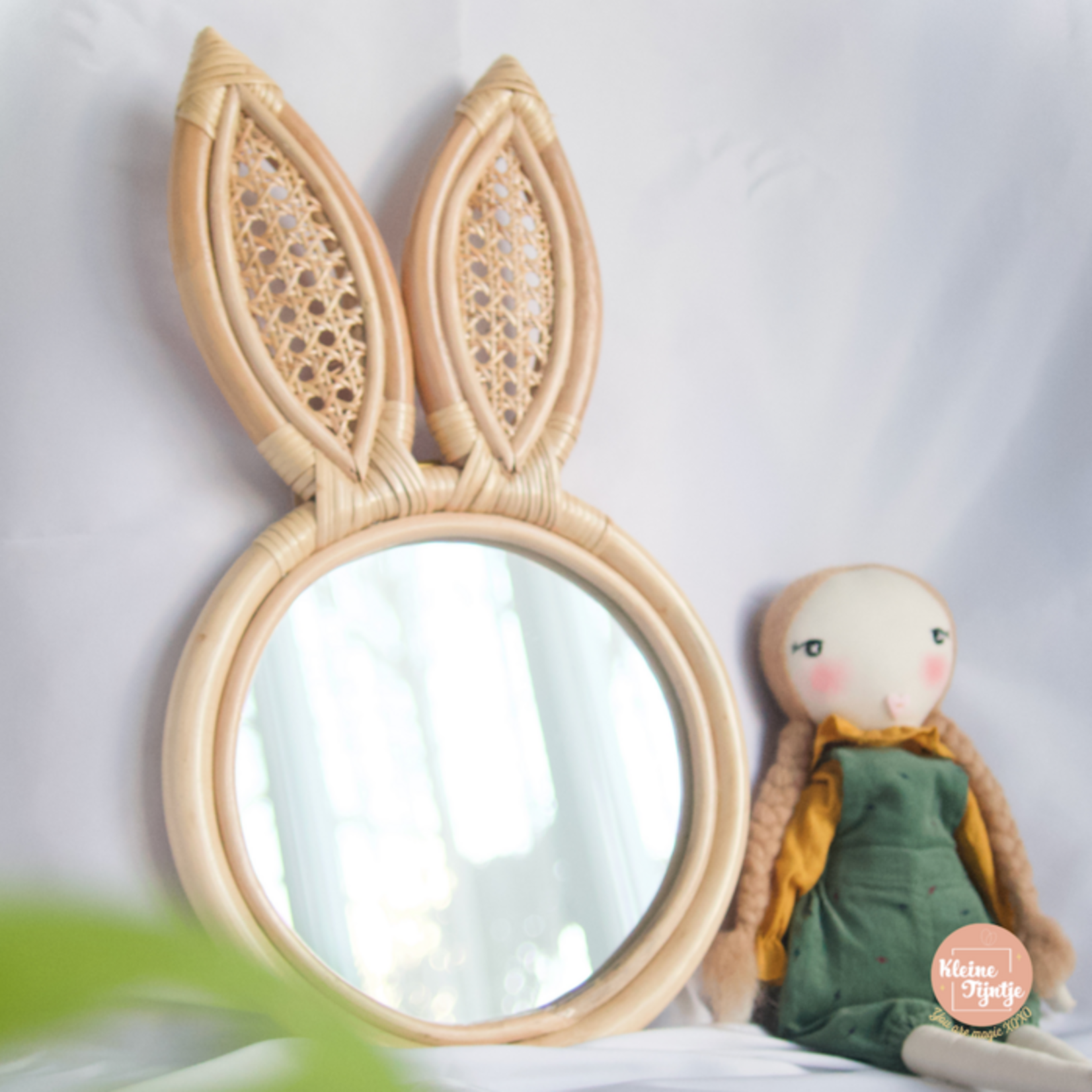 Miroir lapin en rotin