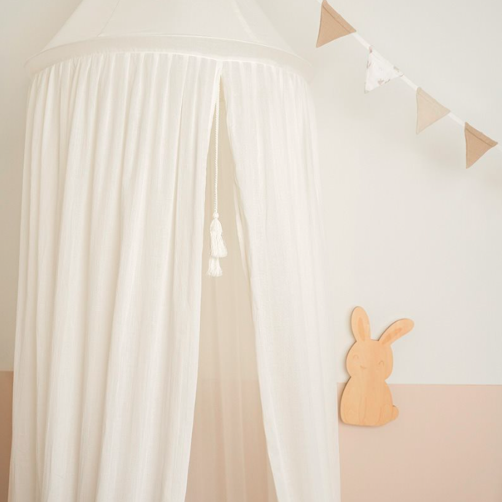 Little Dutch Mosquito net with tassels