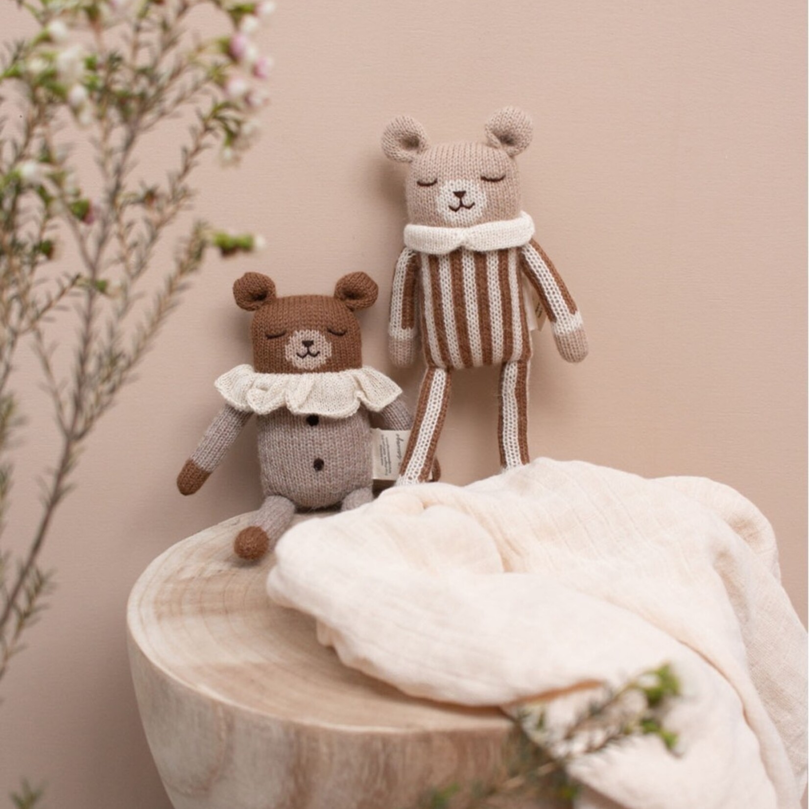 Main Sauvage Teddy knit toy oat pyjamas
