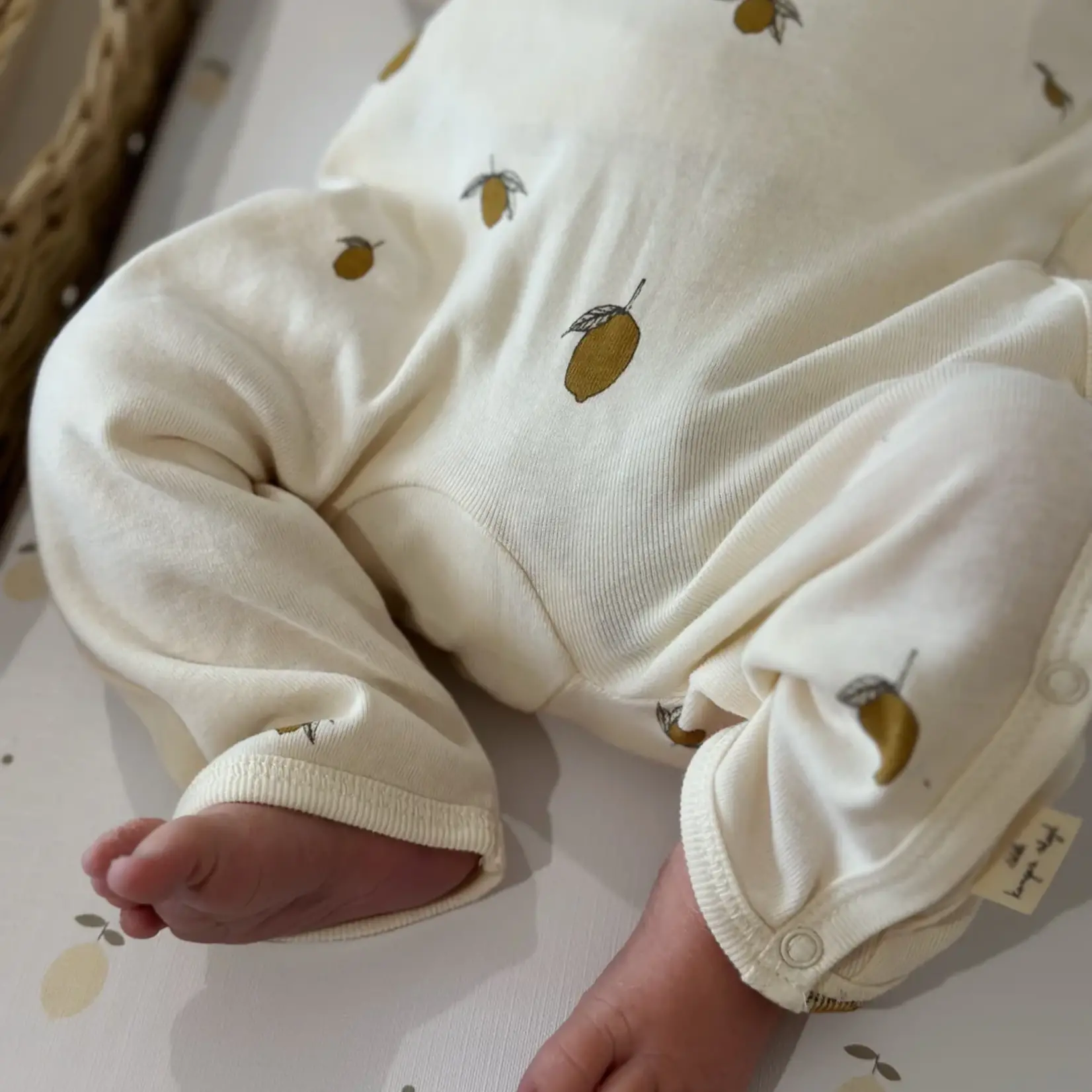 Konges Sløjd Newborn boxpakje onesie lemon