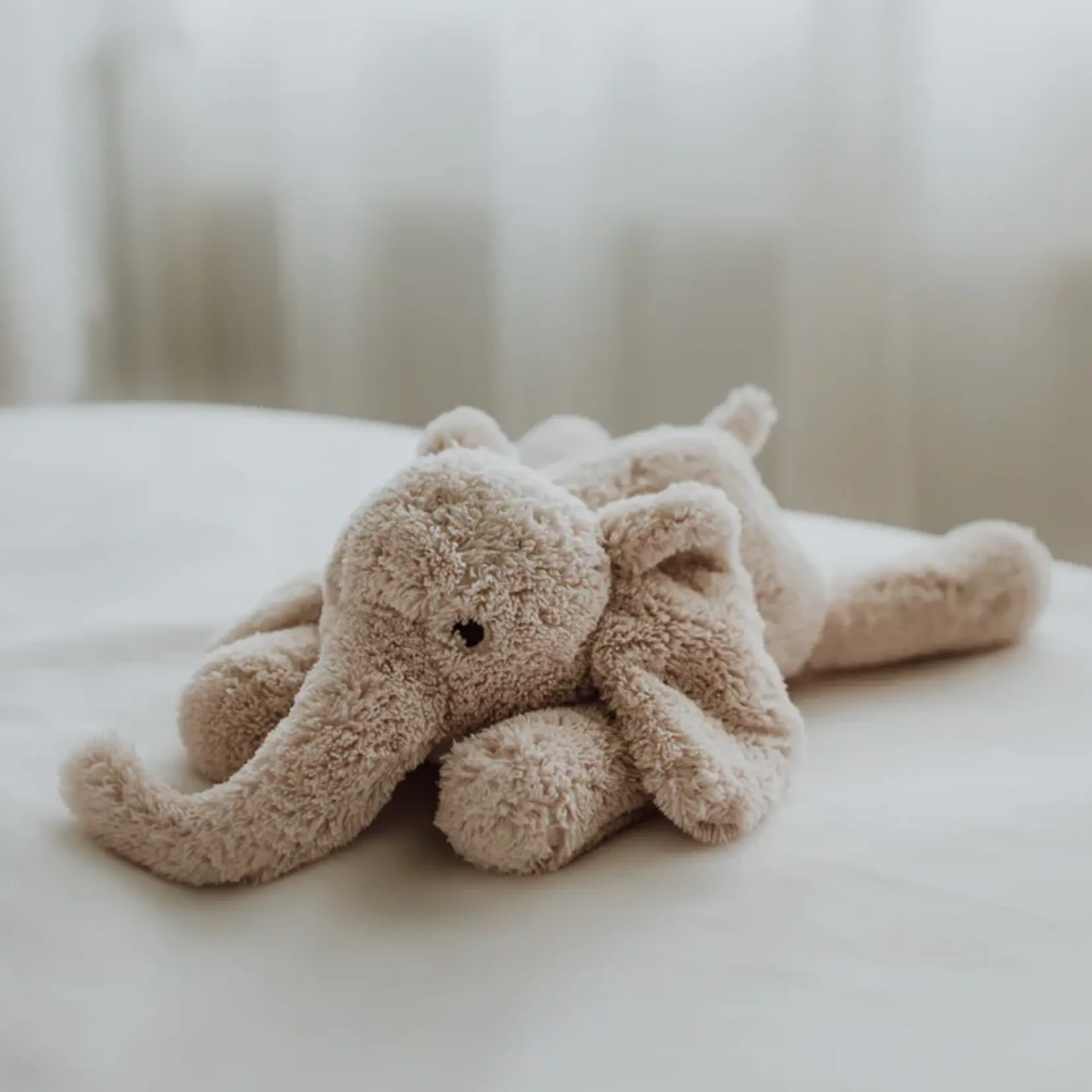 Flow Amsterdam Rechargeable heartbeat comforter  |  hartslagknuffel George blush