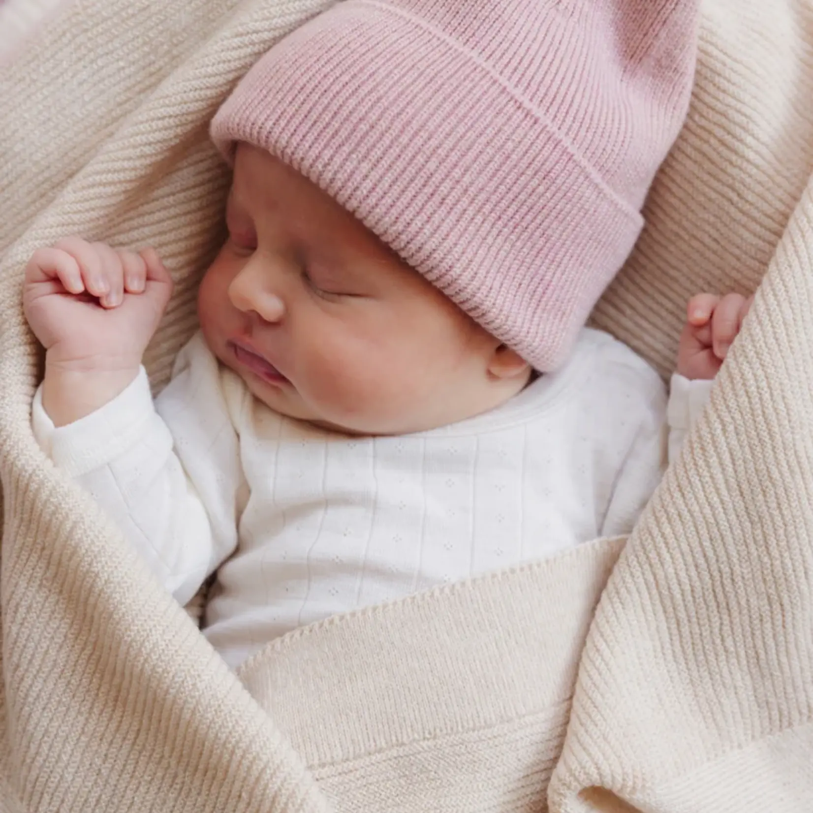 Hvid Hvid beanie fonzie newborn | different colors