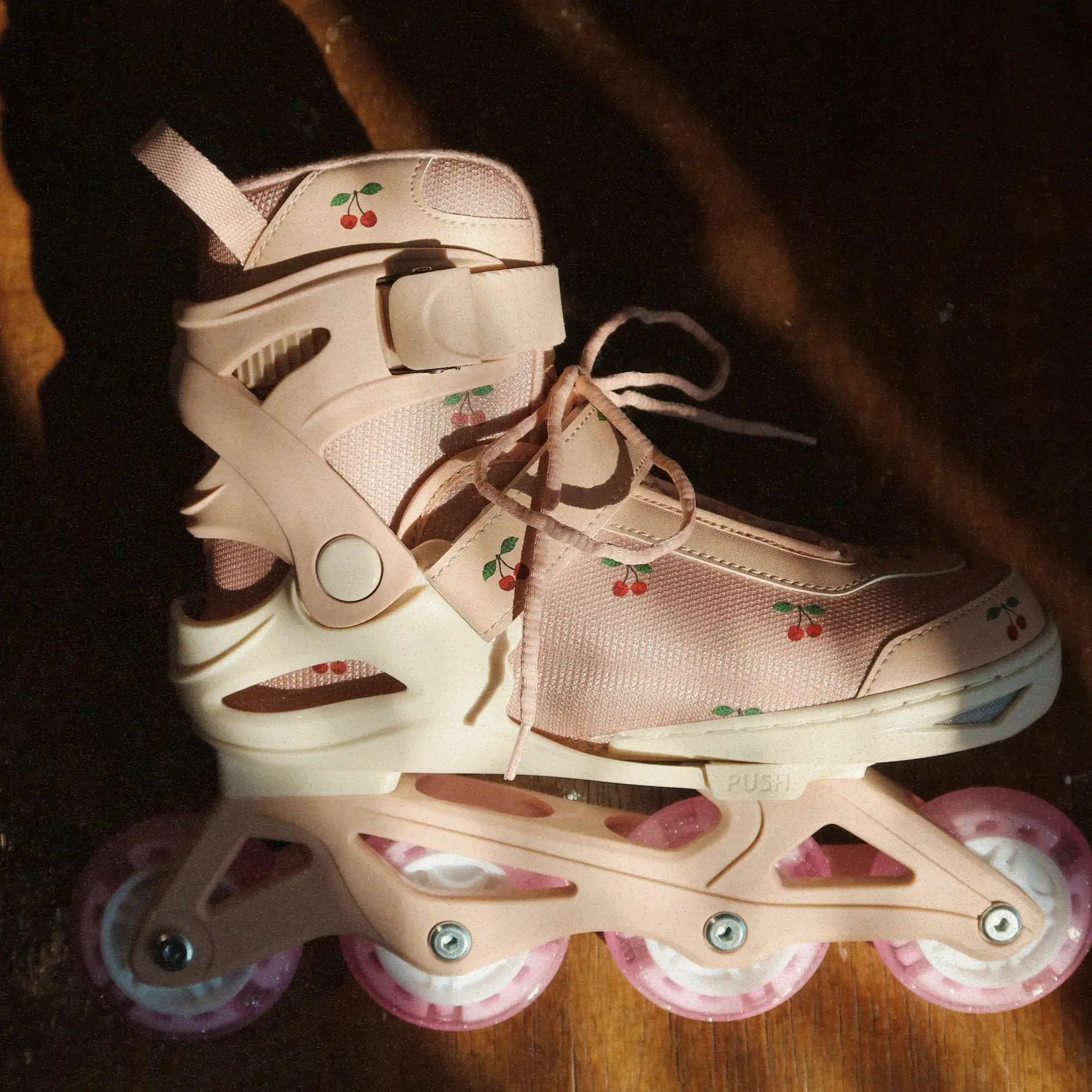 Konges Sløjd Light up roller skates | cherry blush