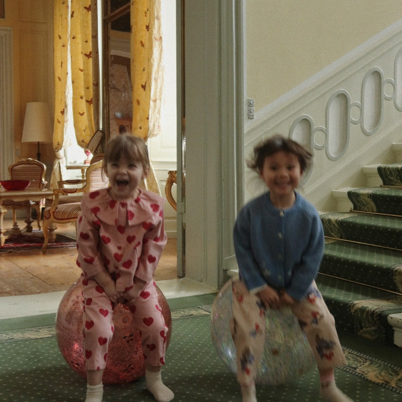 Konges Sløjd Glitter jump ball | cherry