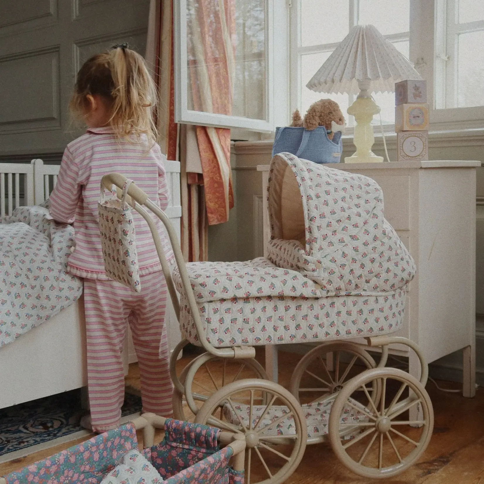 Konges Sløjd Pio frill pyjama set | lolly stripe