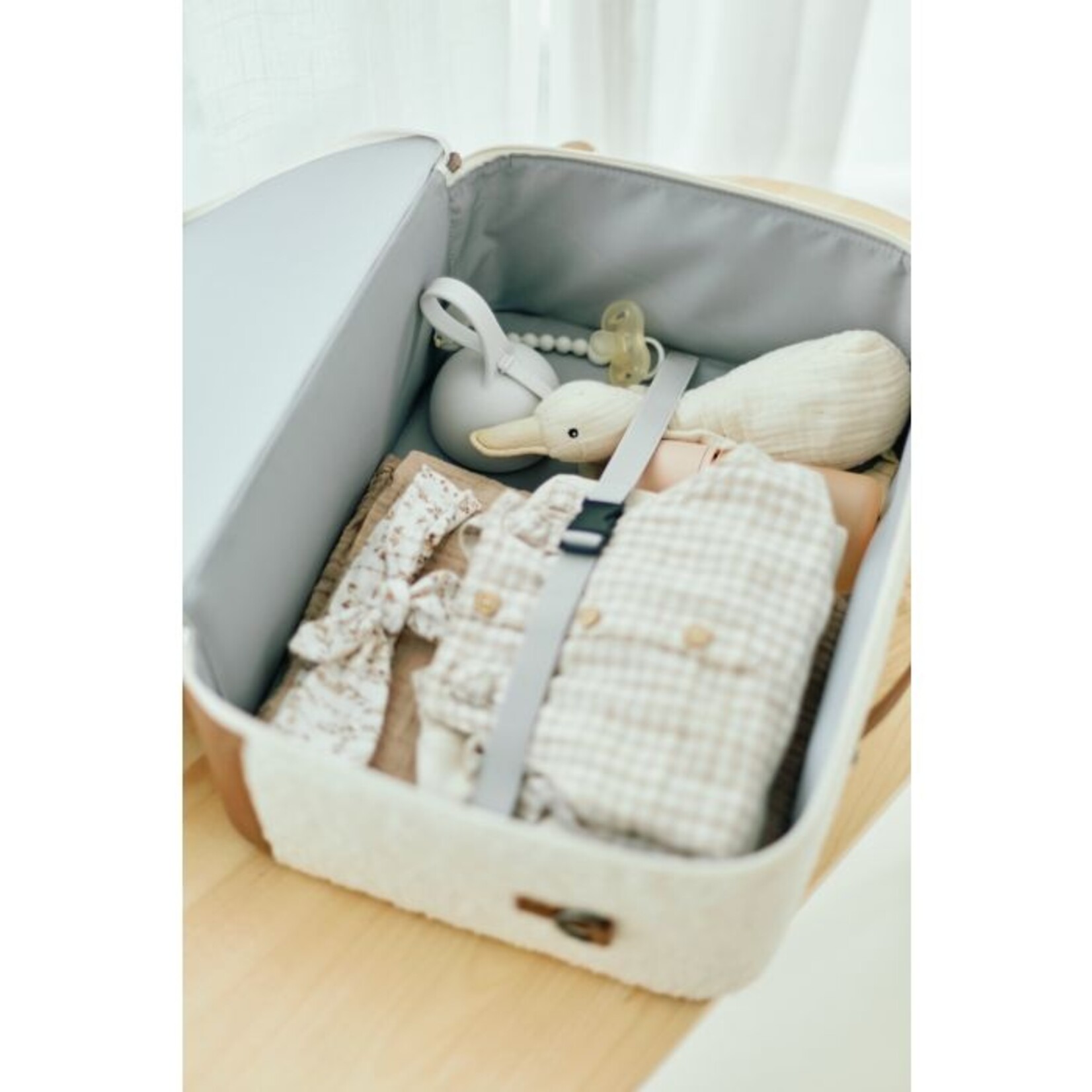 Childhome Mini travel suitcase teddy off-white