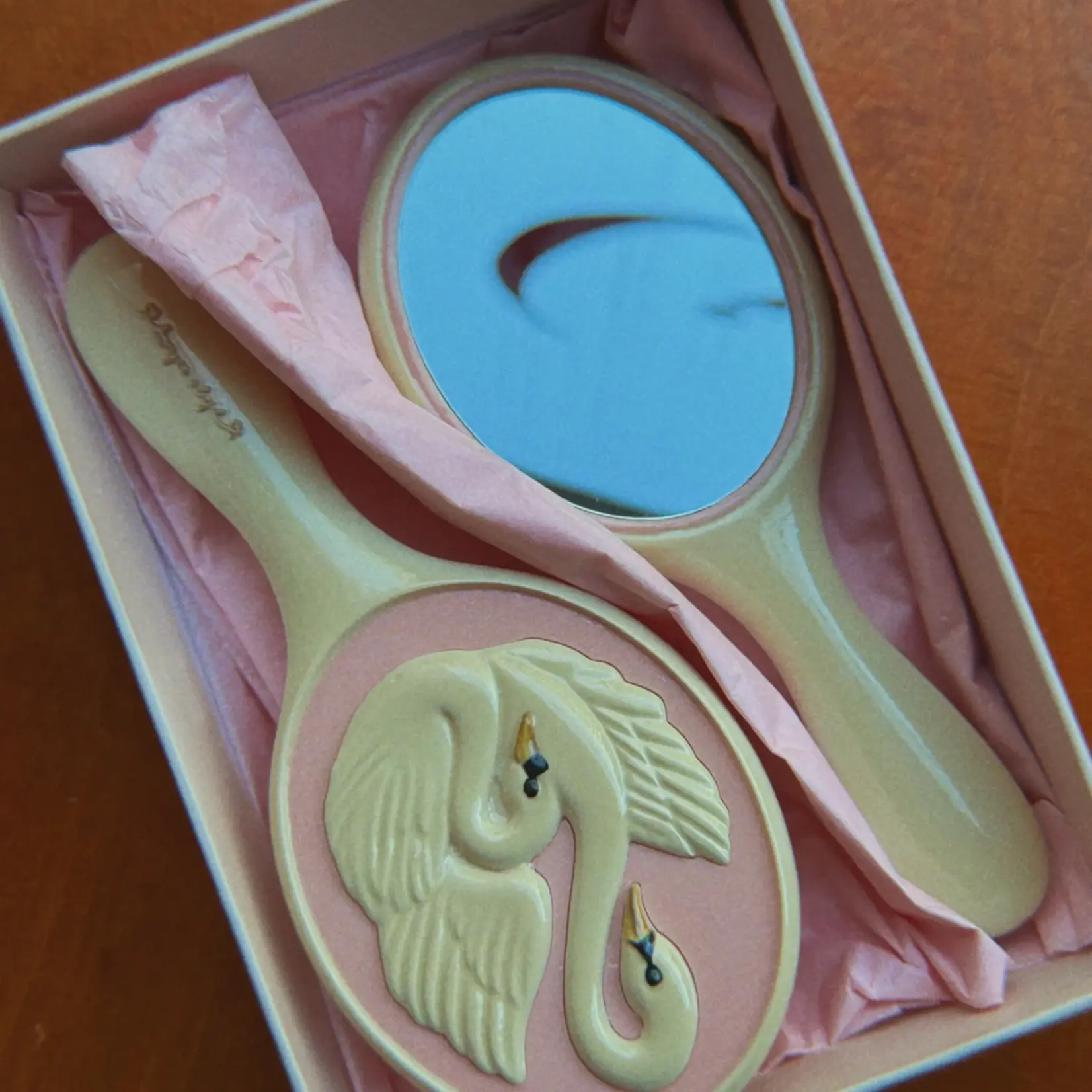Konges Sløjd Swan beauty set