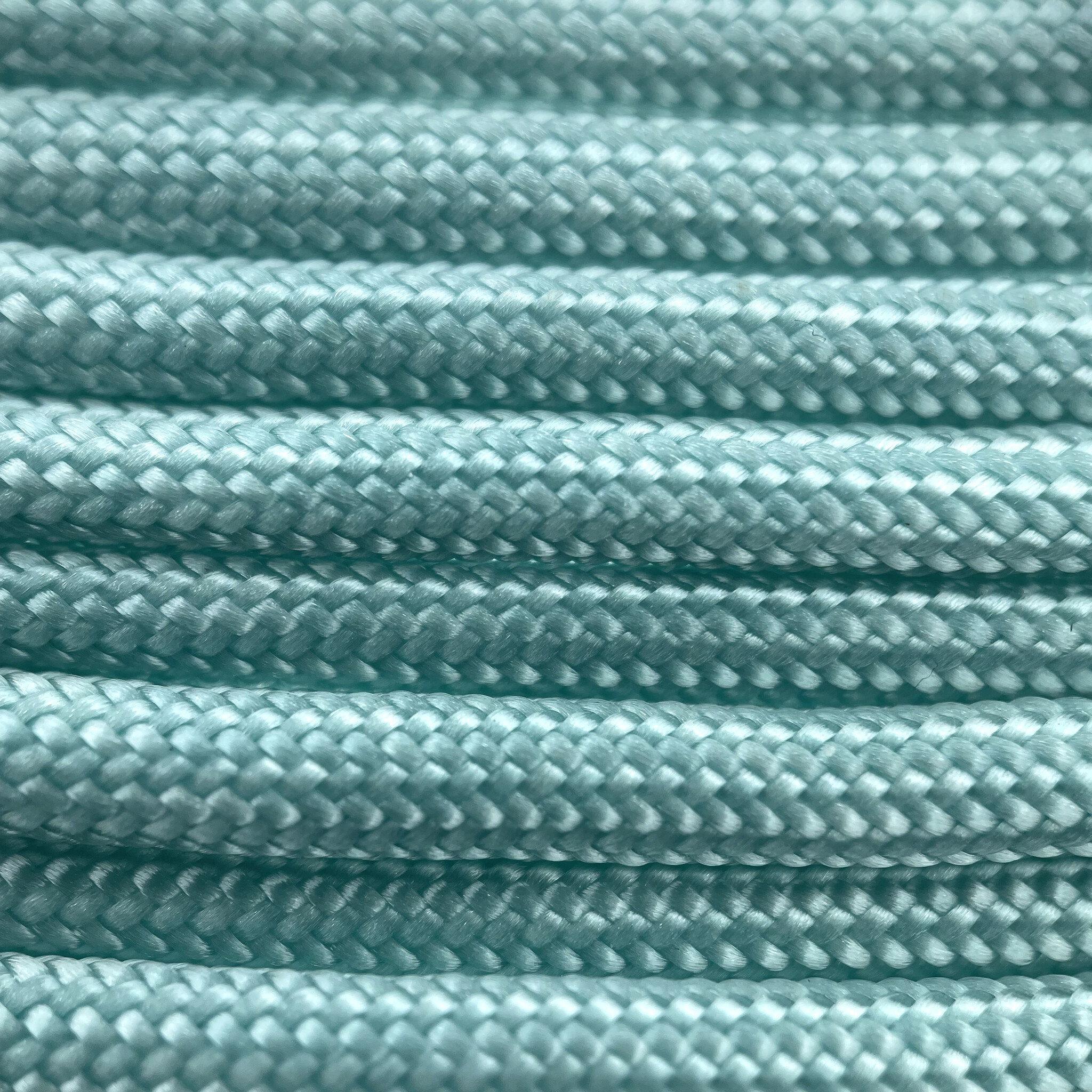 Paracorde 550 Type III - 30 Mètres - 4 Mm - Résistance 250 Kg - 100% Nylon - Pour Bracelet Survie Camping