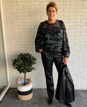 Vero Moda VMZAMIRAOLYMPIA MR STRAIGHT PL PANT NOOS Vero Moda VMZAMIRAOLYMPIA MR STRAIGHT PL PANT NOOS