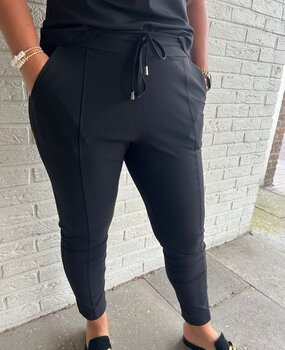 Mi Piace BROEK TRAVELSTOF 202240 BLACK Mi Piace BROEK TRAVELSTOF 202240 BLACK