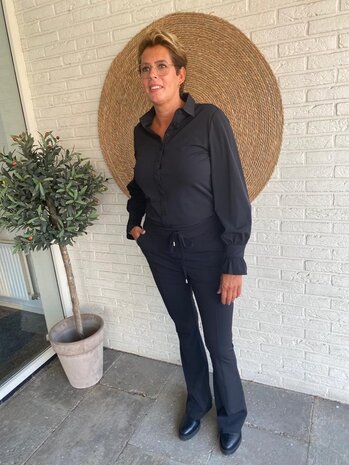 Mi Piace FLARED BROEK TRAVELSTOF 202114 Mi Piace FLARED BROEK TRAVELSTOF 202114