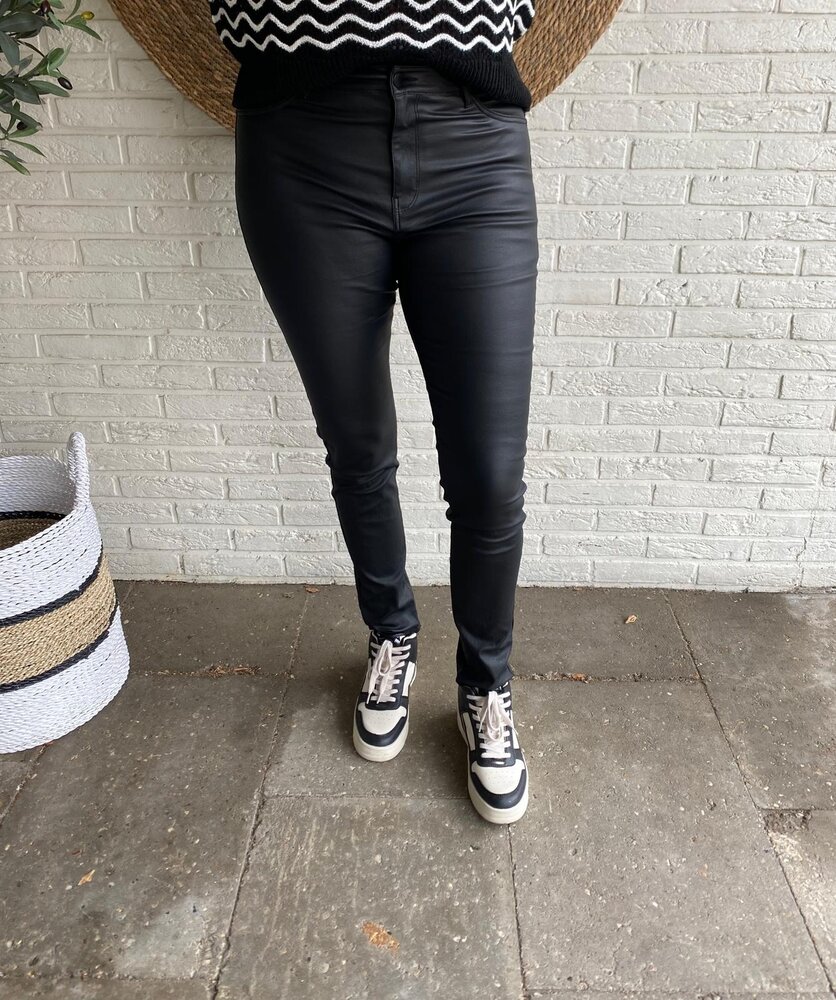 JDY JDYNEWTHUNDER COATED HIGH SKN PNT NOOS BLACK