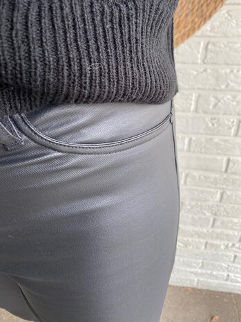 JDY JDYNEWTHUNDER COATED HIGH SKN PNT NOOS BLACK