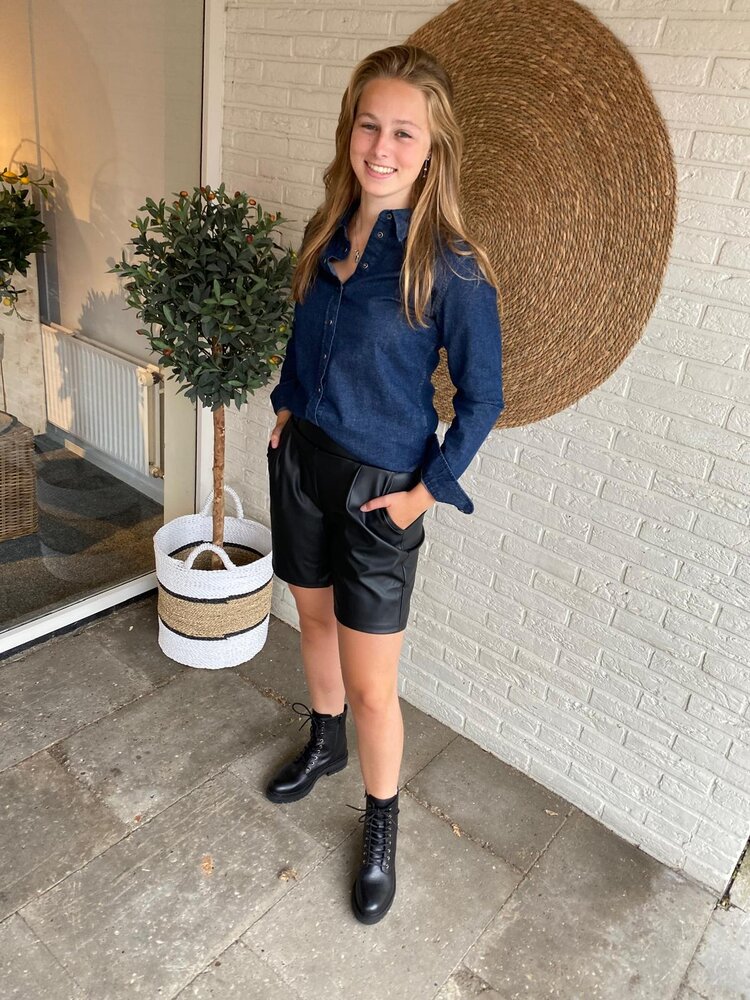 JDY JDYSOYA GEGGO PU SHORTS JRS ATK