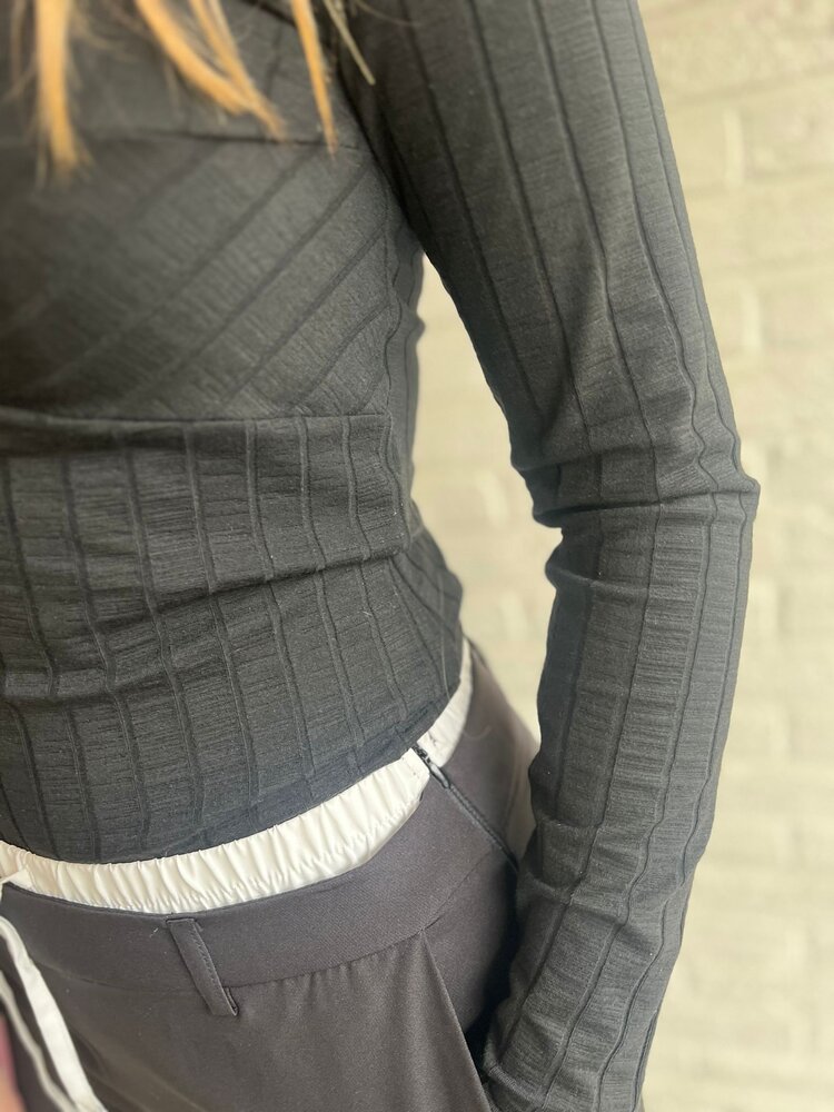 JDY JDYTIPPA L/S KNOT TOP JRS JDY JDYTIPPA L/S KNOT TOP JRS