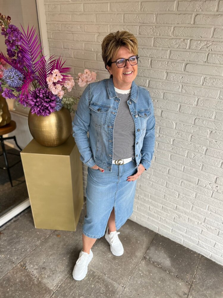 JDY JDYMOON HW MIDI SLIT SKIRT MIX DNM MEDIUM BLUE DENIM JDY JDYMOON HW MIDI SLIT SKIRT MIX DNM MEDIUM BLUE DENIM