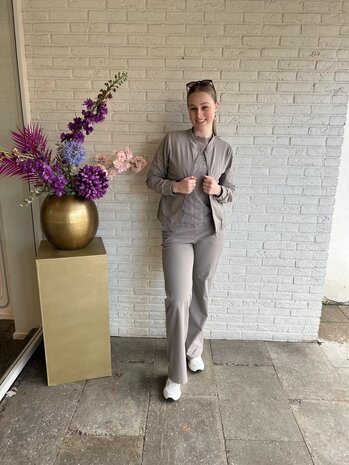 Mi Piace BROEK TRAVELSTOF 202581 TAUPE Mi Piace BROEK TRAVELSTOF 202581 TAUPE