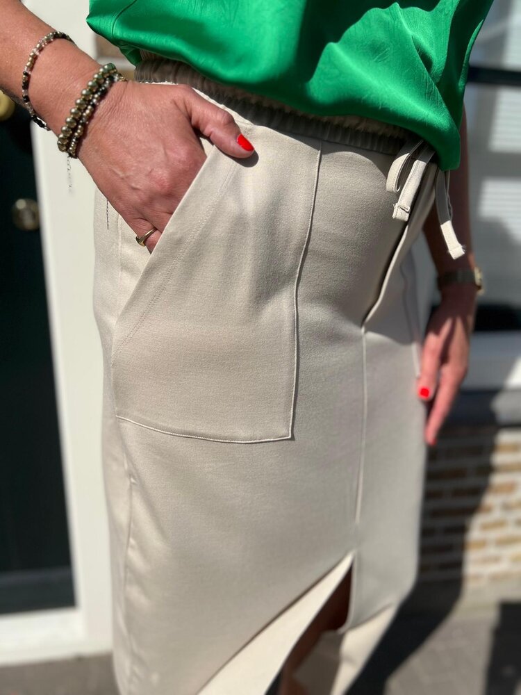 JDY JDYPRETTYMIDI SLIT SKIRT JRS DIA JDY JDYPRETTYMIDI SLIT SKIRT JRS DIA