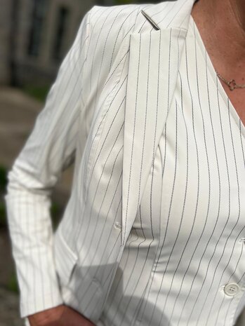 Mi Piace BLAZER TRAVELSTOF 202015A KIT/BLACK PIN STRIPE